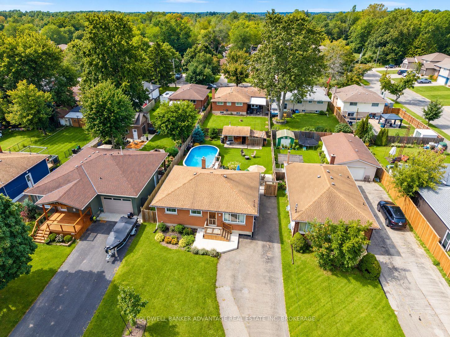 Photo 32 of 220 Cutress Avenue, Welland, Broadway — HOMEH
