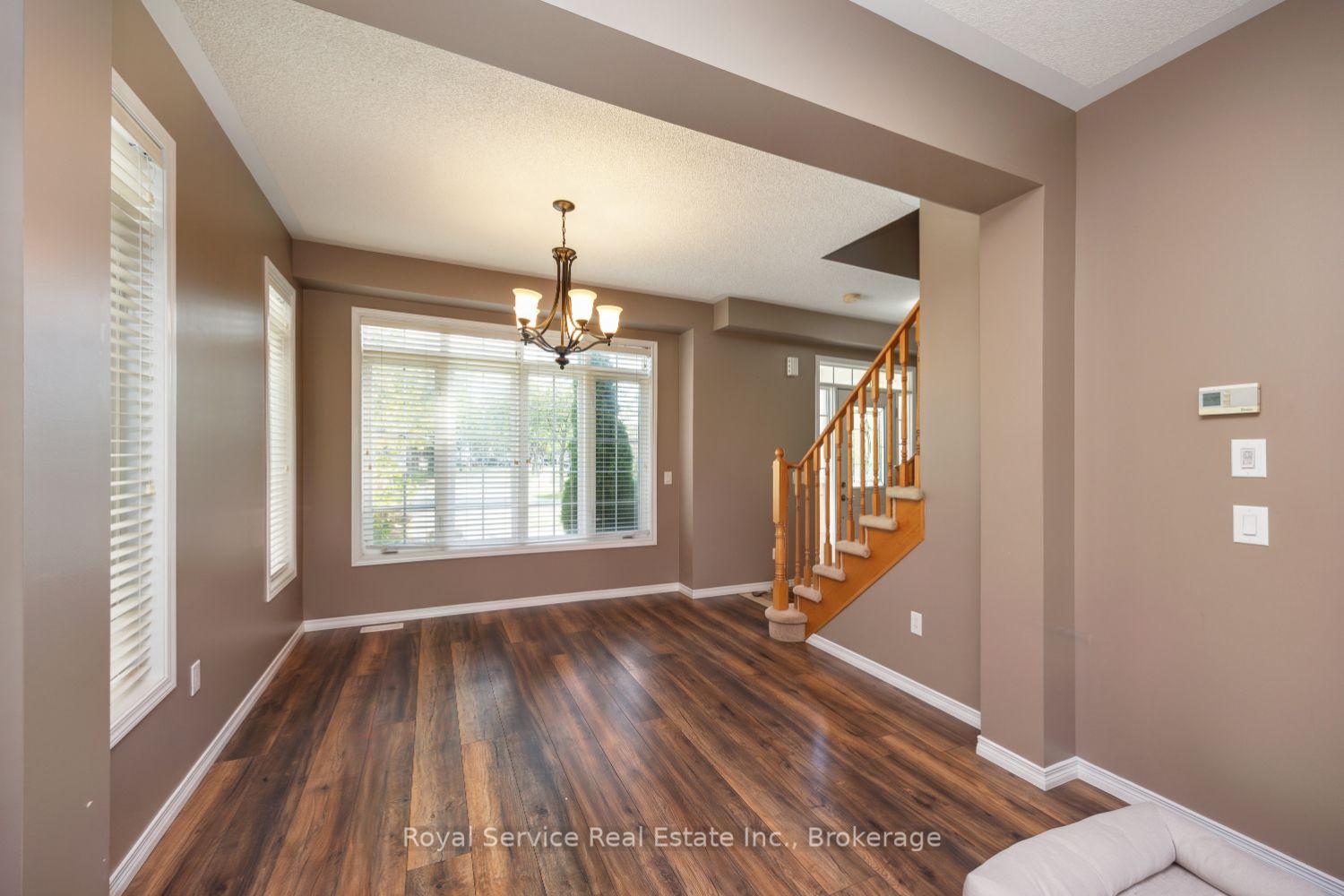 Photo 7 of 762 Carlisle Street, Cobourg — HOMEH