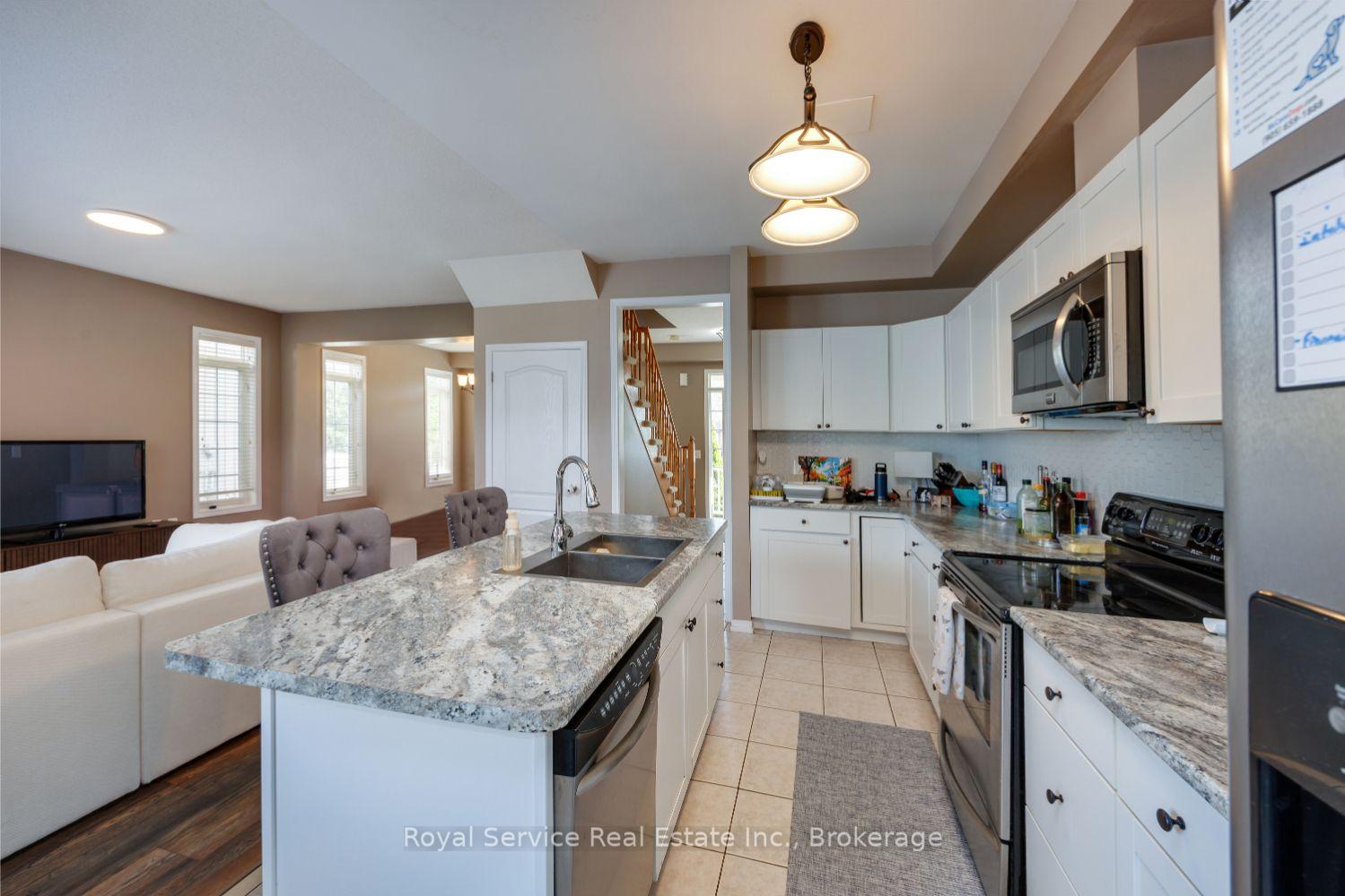 Photo 10 of 762 Carlisle Street, Cobourg — HOMEH