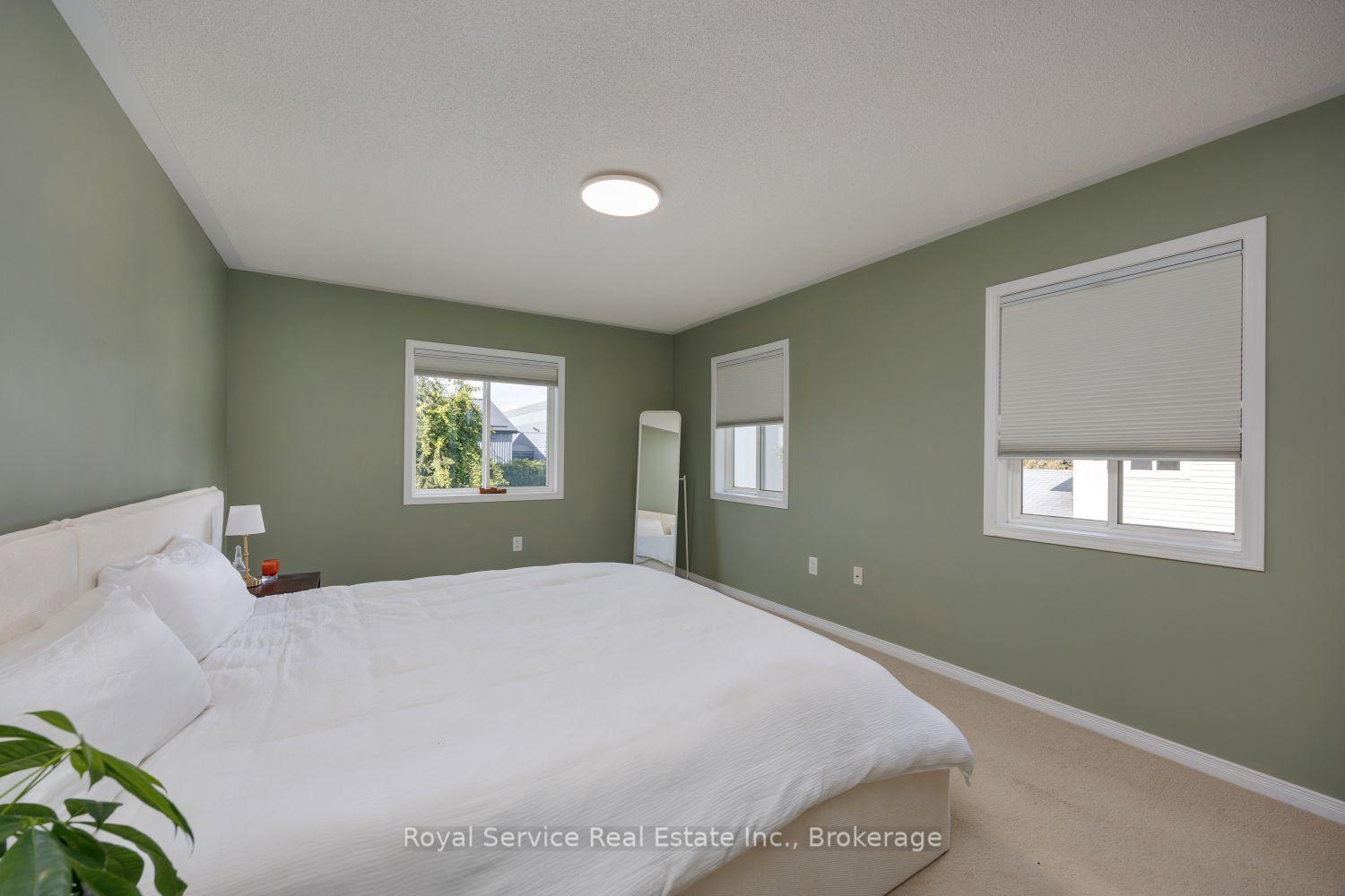 Photo 20 of 762 Carlisle Street, Cobourg — HOMEH