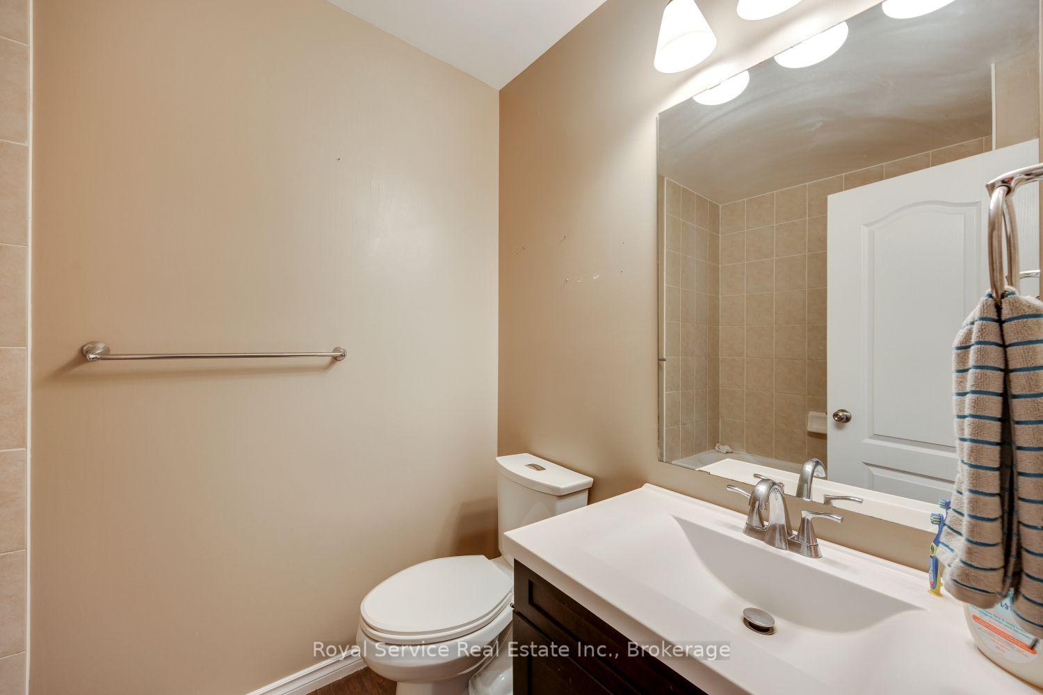 Photo 27 of 762 Carlisle Street, Cobourg — HOMEH