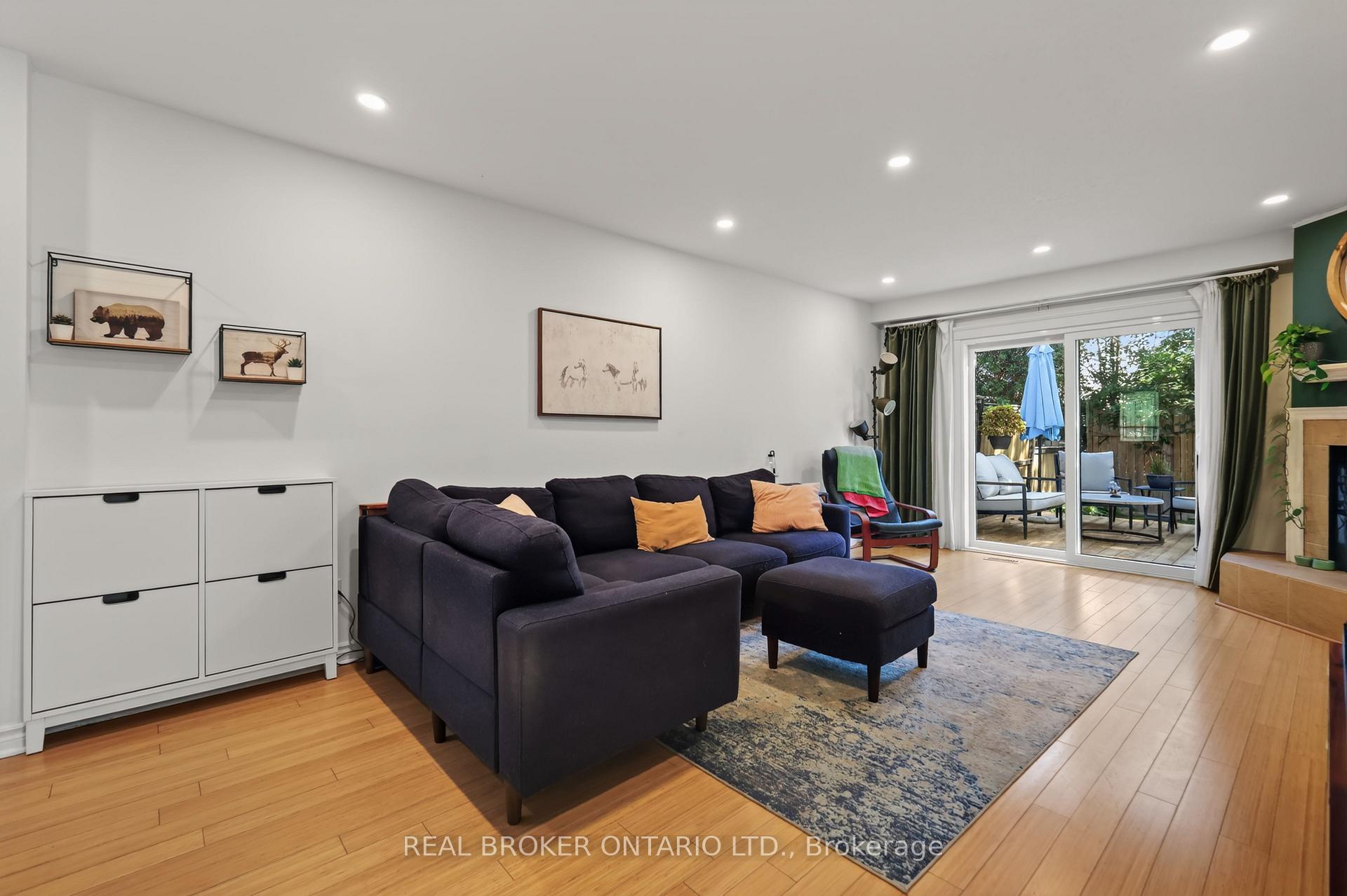Photo 4 of 37 Jansen Road, Ottawa, Sheahan Estates/Trend Village — HOMEH