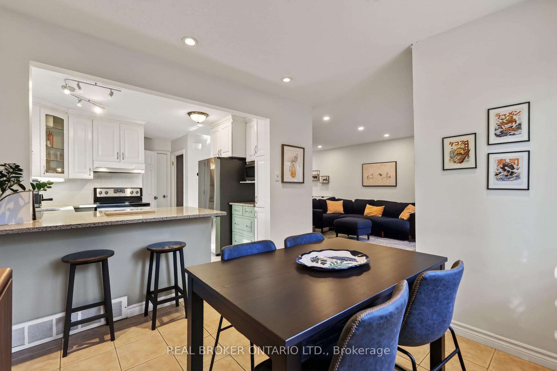 Photo 8 of 37 Jansen Road, Ottawa, Sheahan Estates/Trend Village — HOMEH