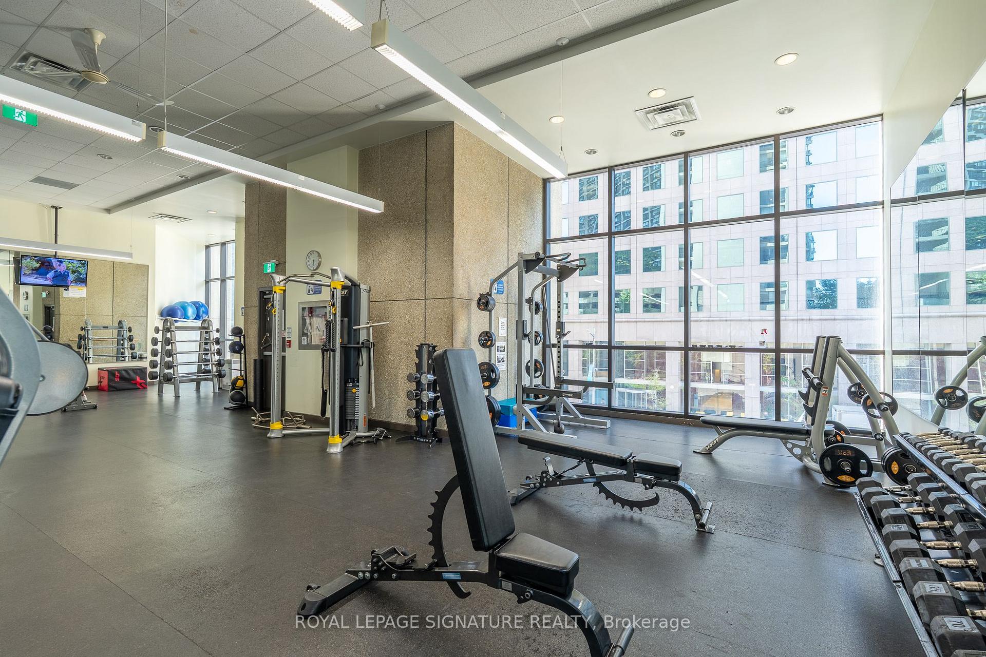 Photo 29 of Unit 1806, 33 Harbour Square, Toronto, Waterfront Communities — HOMEH