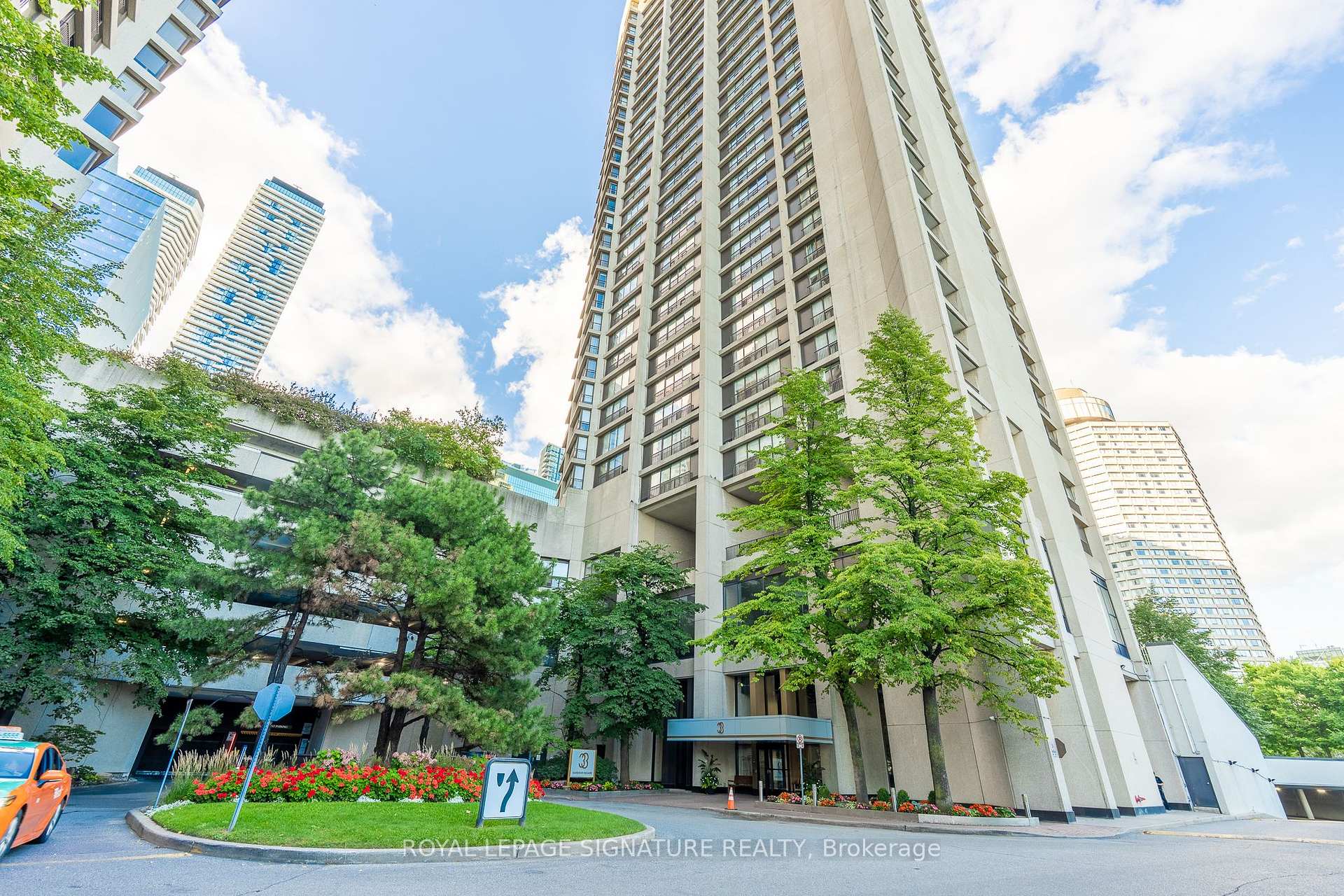 Photo 39 of Unit 1806, 33 Harbour Square, Toronto, Waterfront Communities — HOMEH