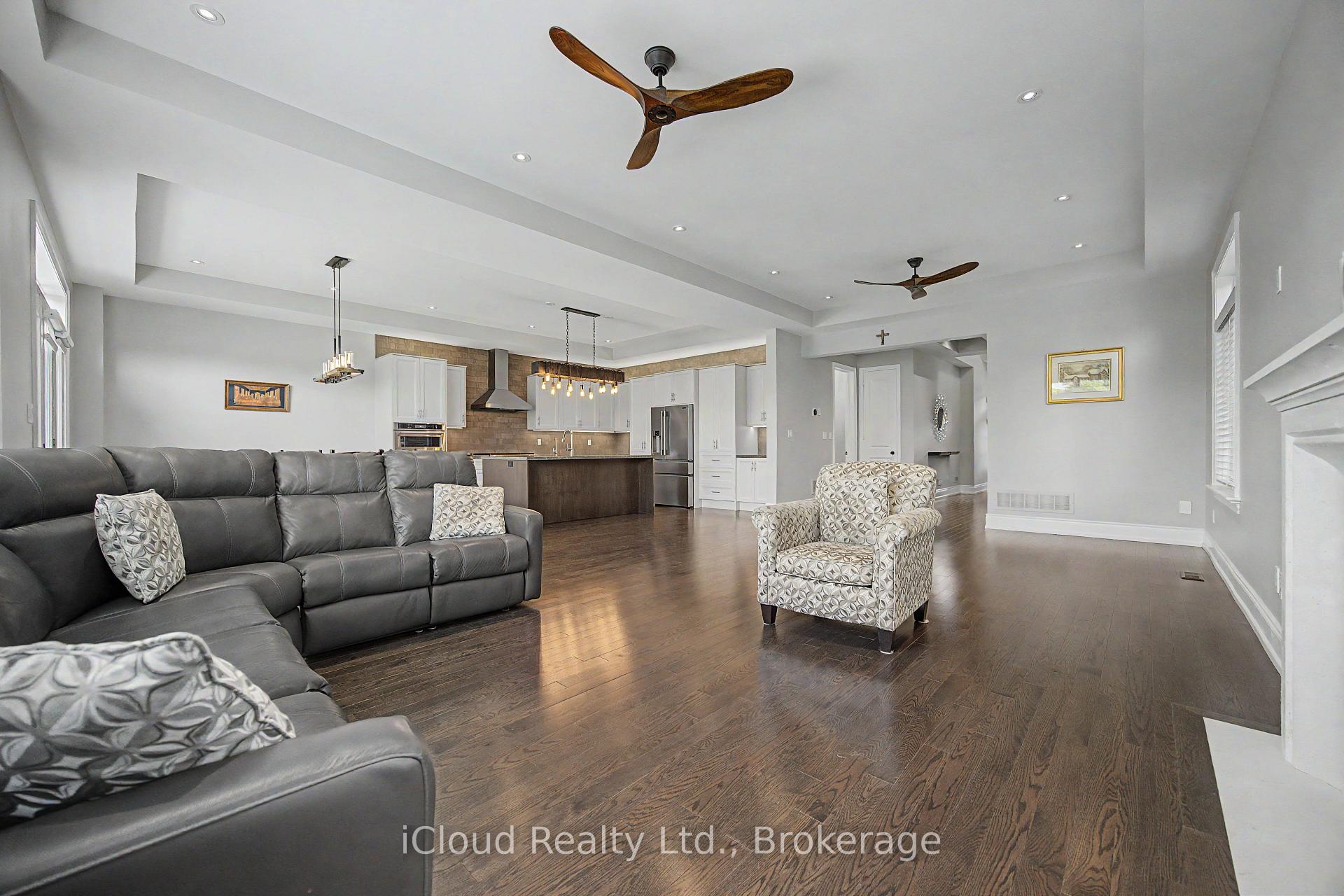 Photo 9 of 47 West Branch Drive, Halton Hills, Georgetown — HOMEH