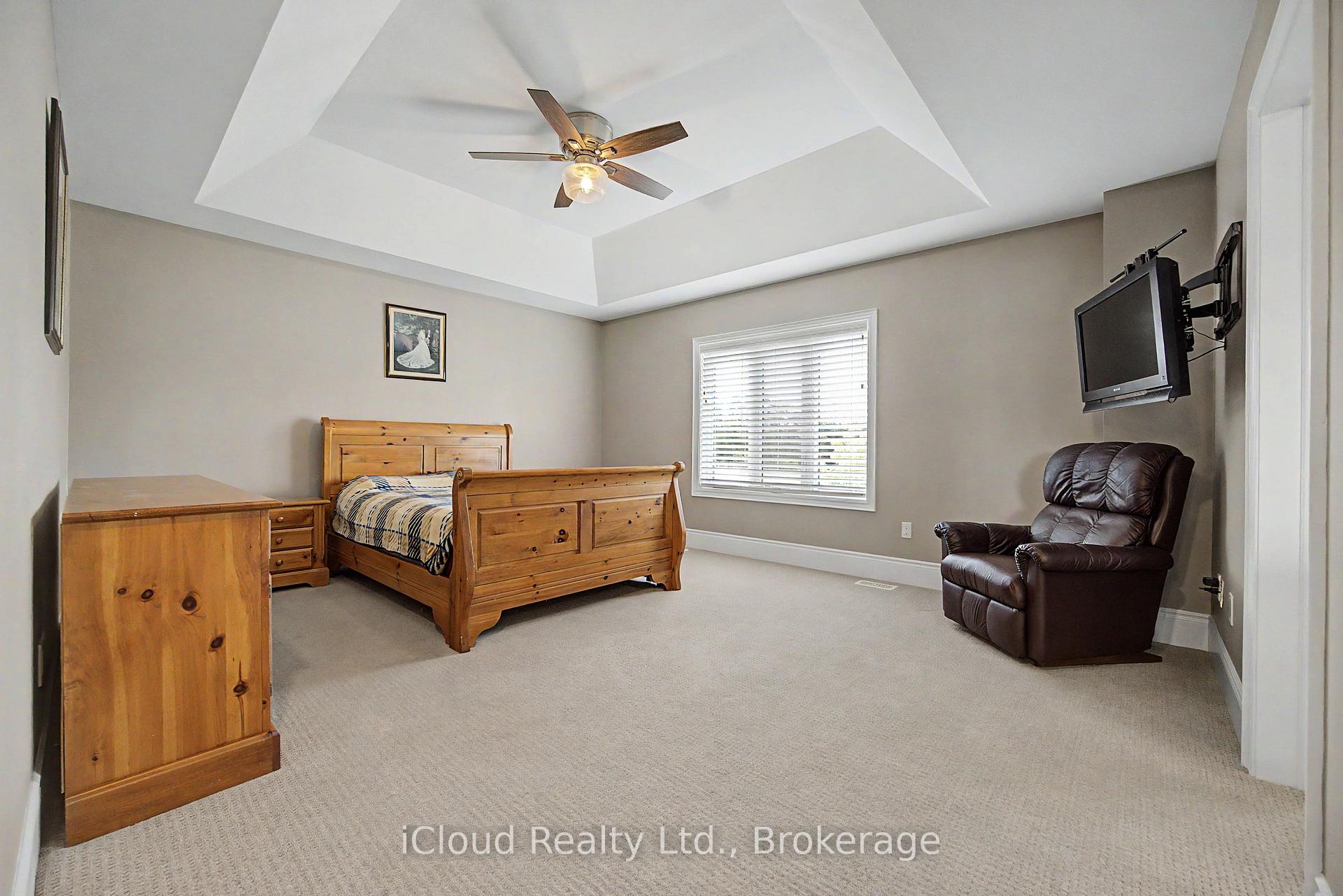 Photo 29 of 47 West Branch Drive, Halton Hills, Georgetown — HOMEH