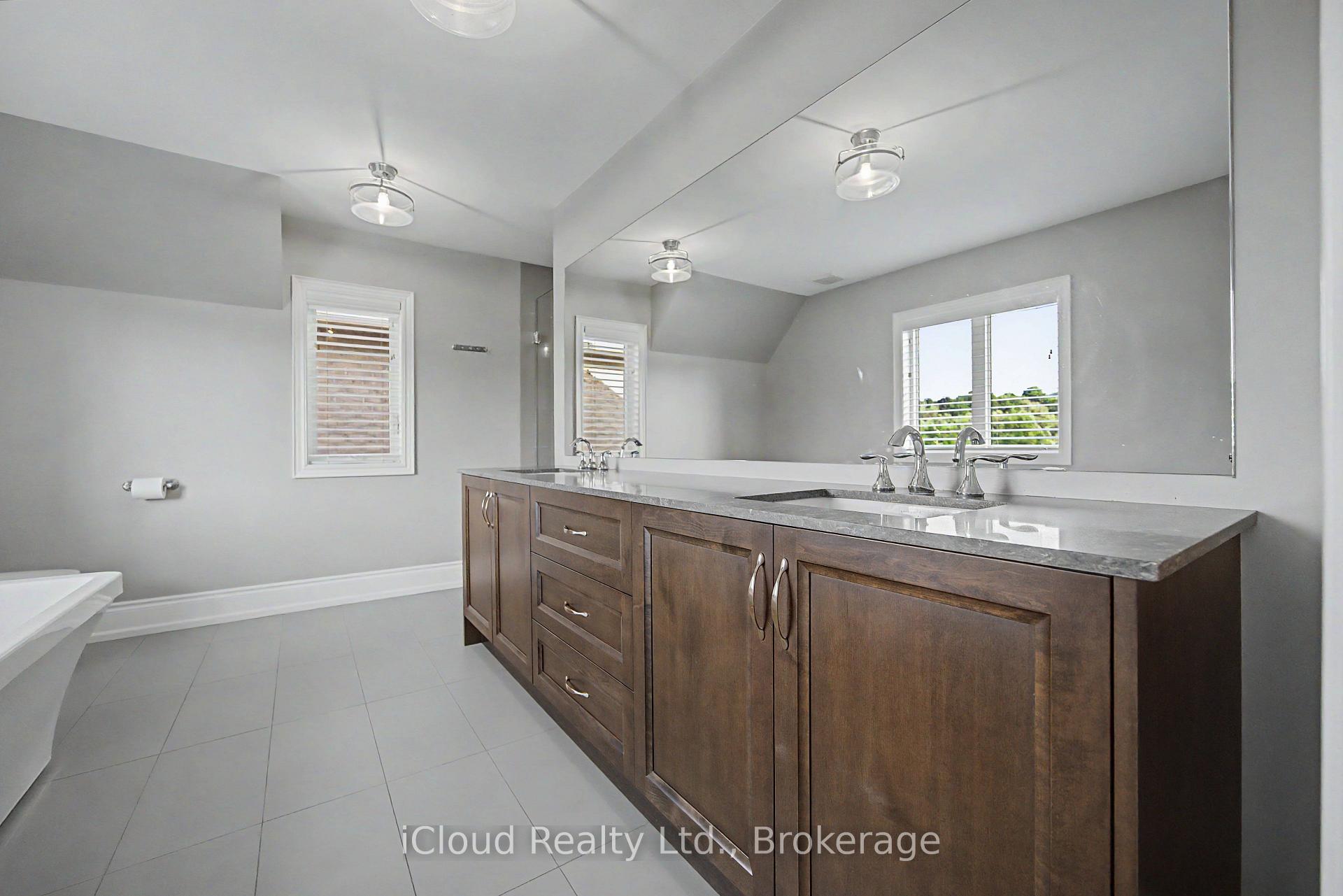 Photo 30 of 47 West Branch Drive, Halton Hills, Georgetown — HOMEH