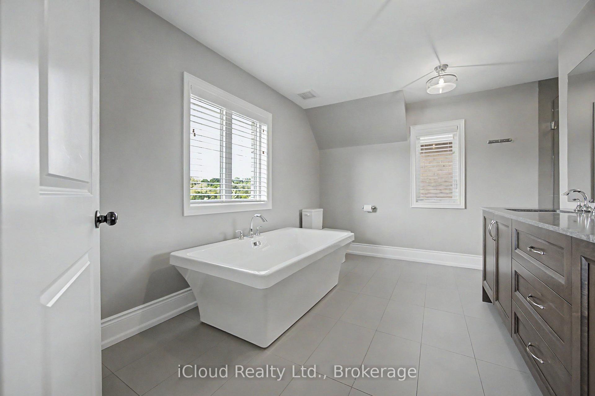 Photo 31 of 47 West Branch Drive, Halton Hills, Georgetown — HOMEH