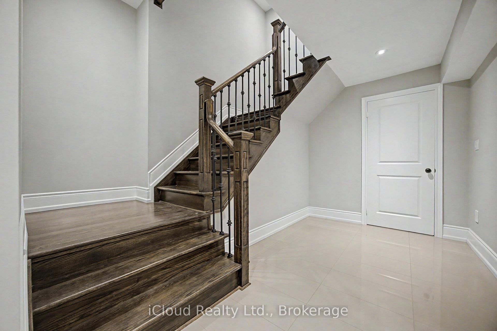 Photo 33 of 47 West Branch Drive, Halton Hills, Georgetown — HOMEH