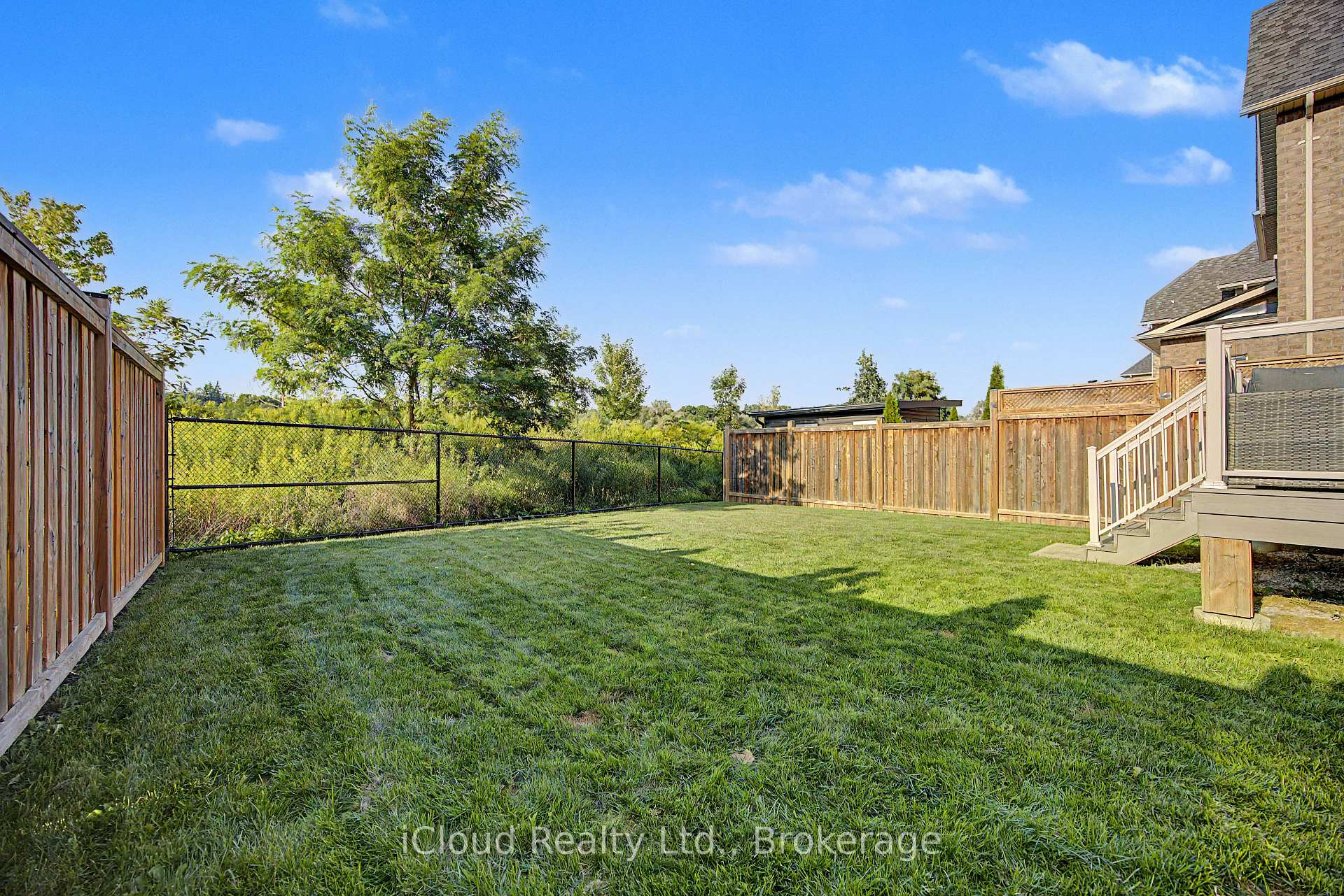 Photo 36 of 47 West Branch Drive, Halton Hills, Georgetown — HOMEH
