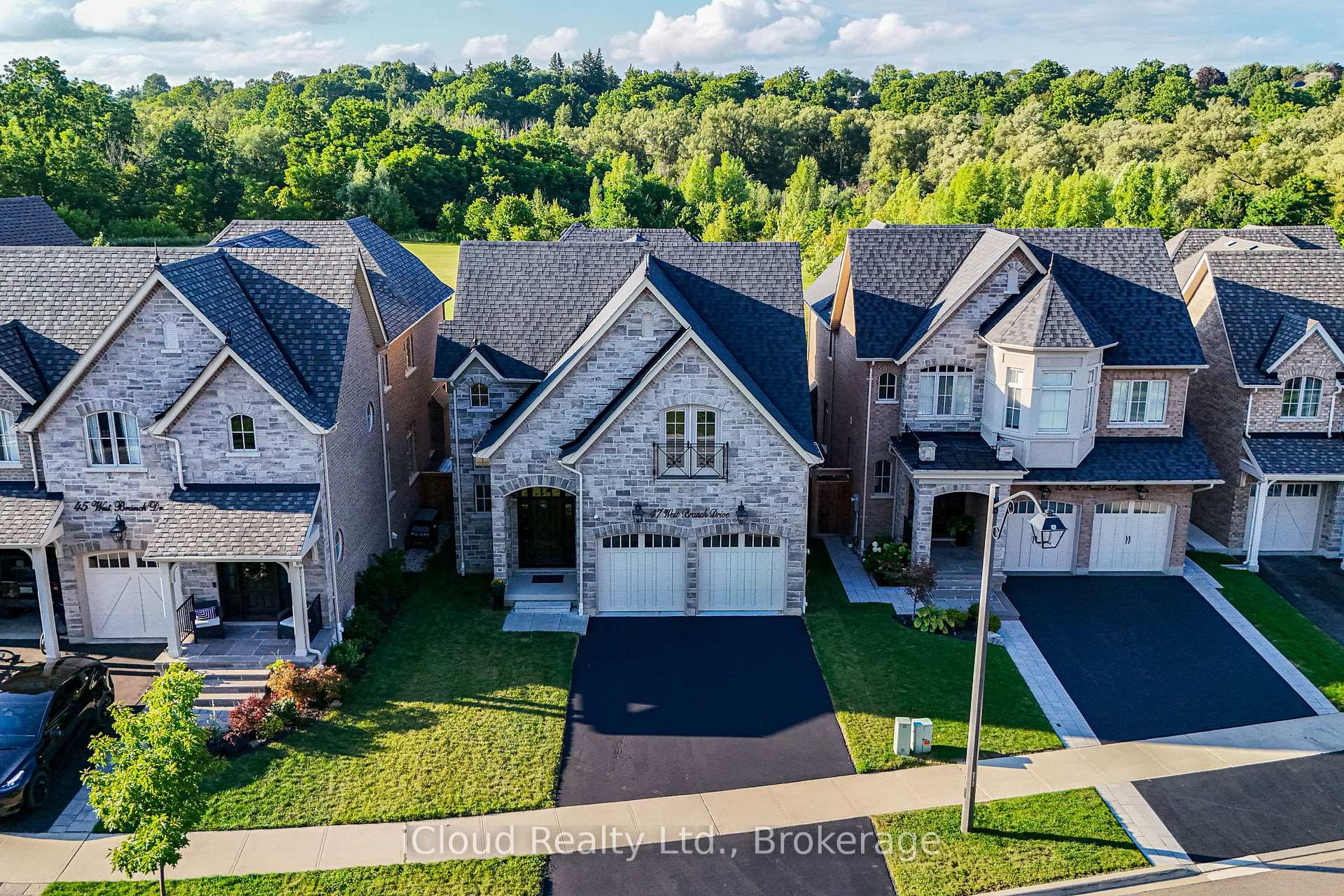 Photo 40 of 47 West Branch Drive, Halton Hills, Georgetown — HOMEH