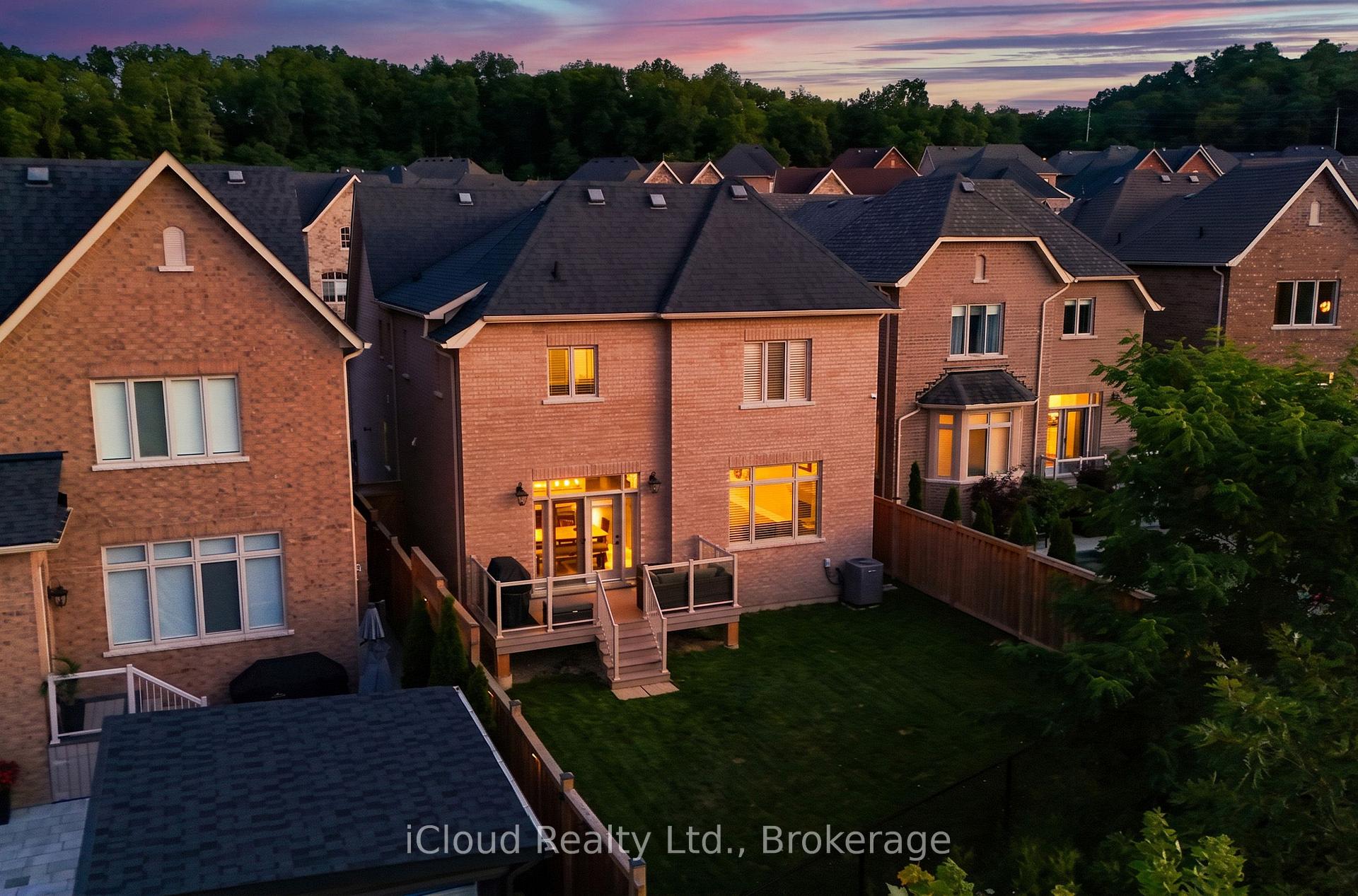Photo 44 of 47 West Branch Drive, Halton Hills, Georgetown — HOMEH