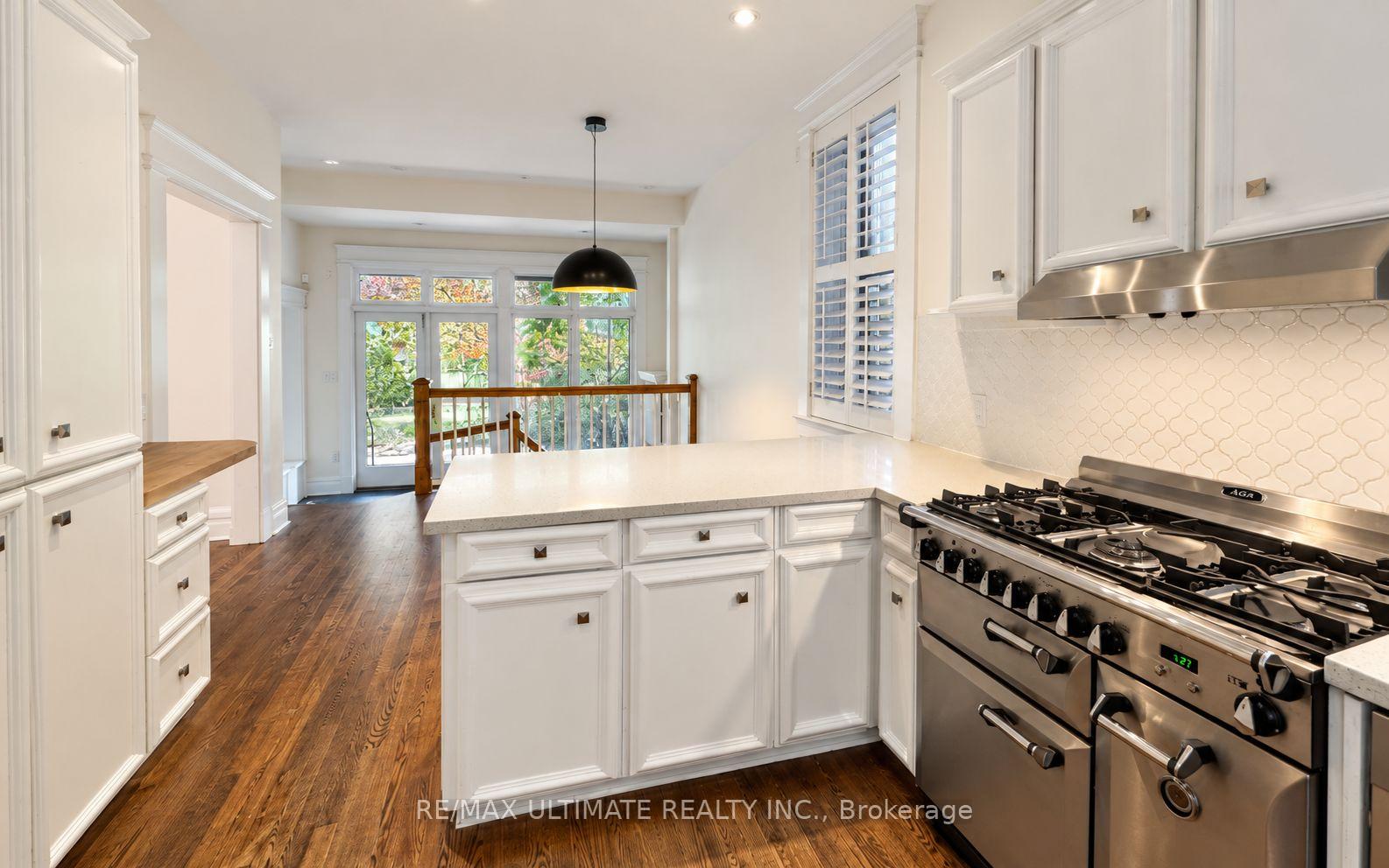 Photo 5 of 25 Chicora Avenue, Toronto, The Annex — HOMEH