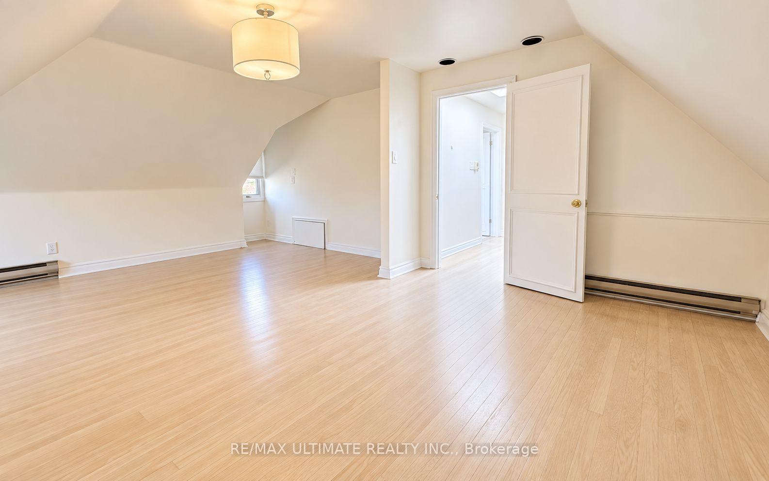 Photo 14 of 25 Chicora Avenue, Toronto, The Annex — HOMEH