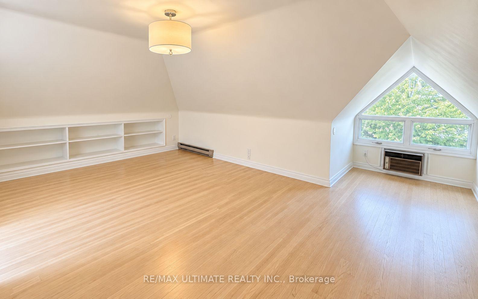 Photo 15 of 25 Chicora Avenue, Toronto, The Annex — HOMEH