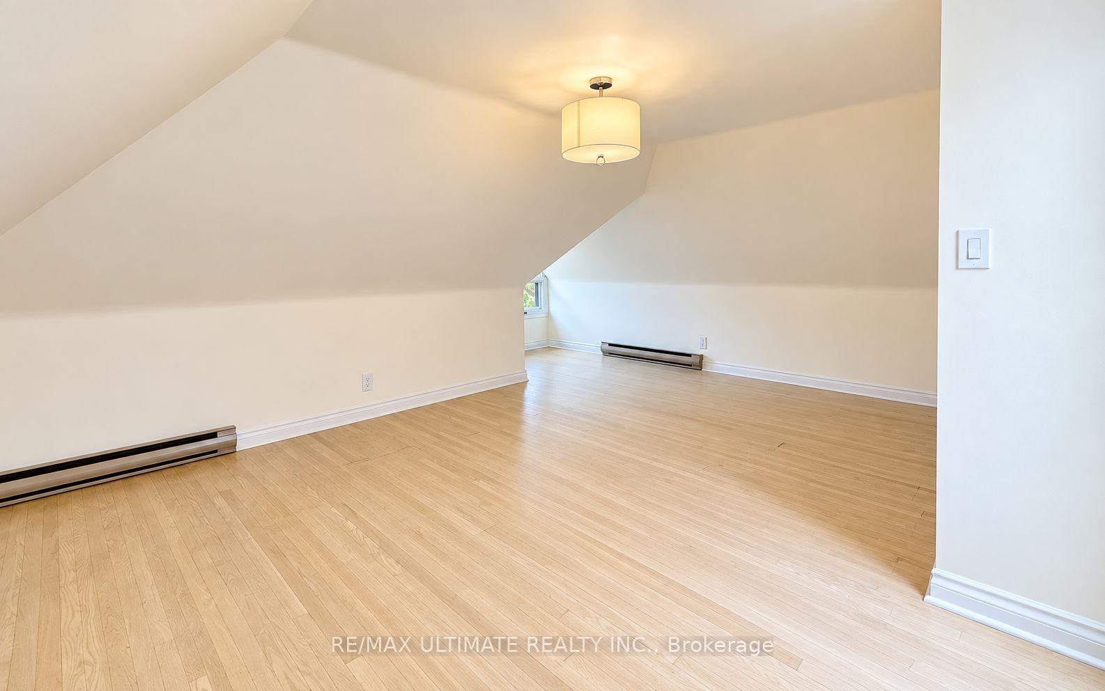 Photo 16 of 25 Chicora Avenue, Toronto, The Annex — HOMEH