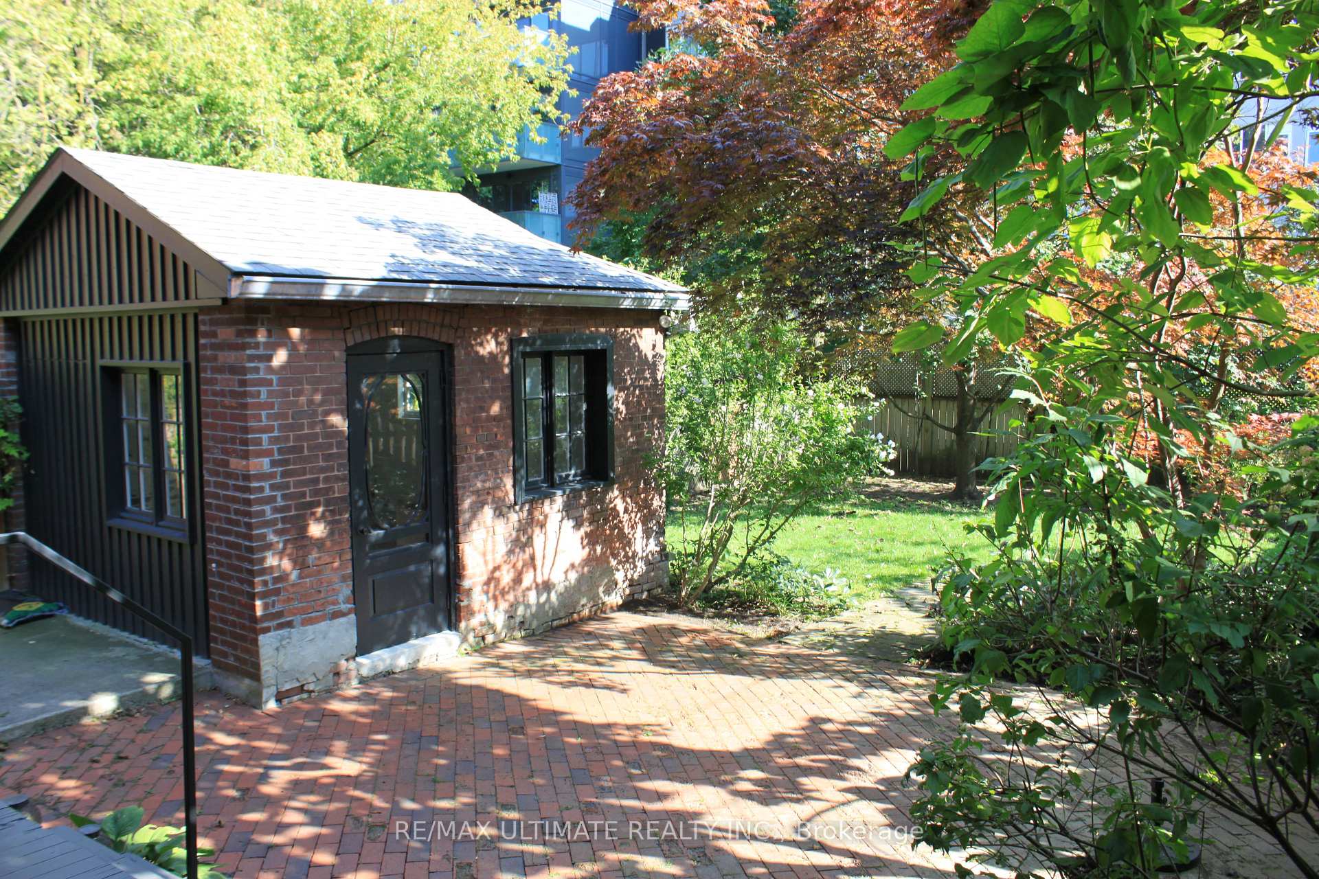 Photo 30 of 25 Chicora Avenue, Toronto, The Annex — HOMEH