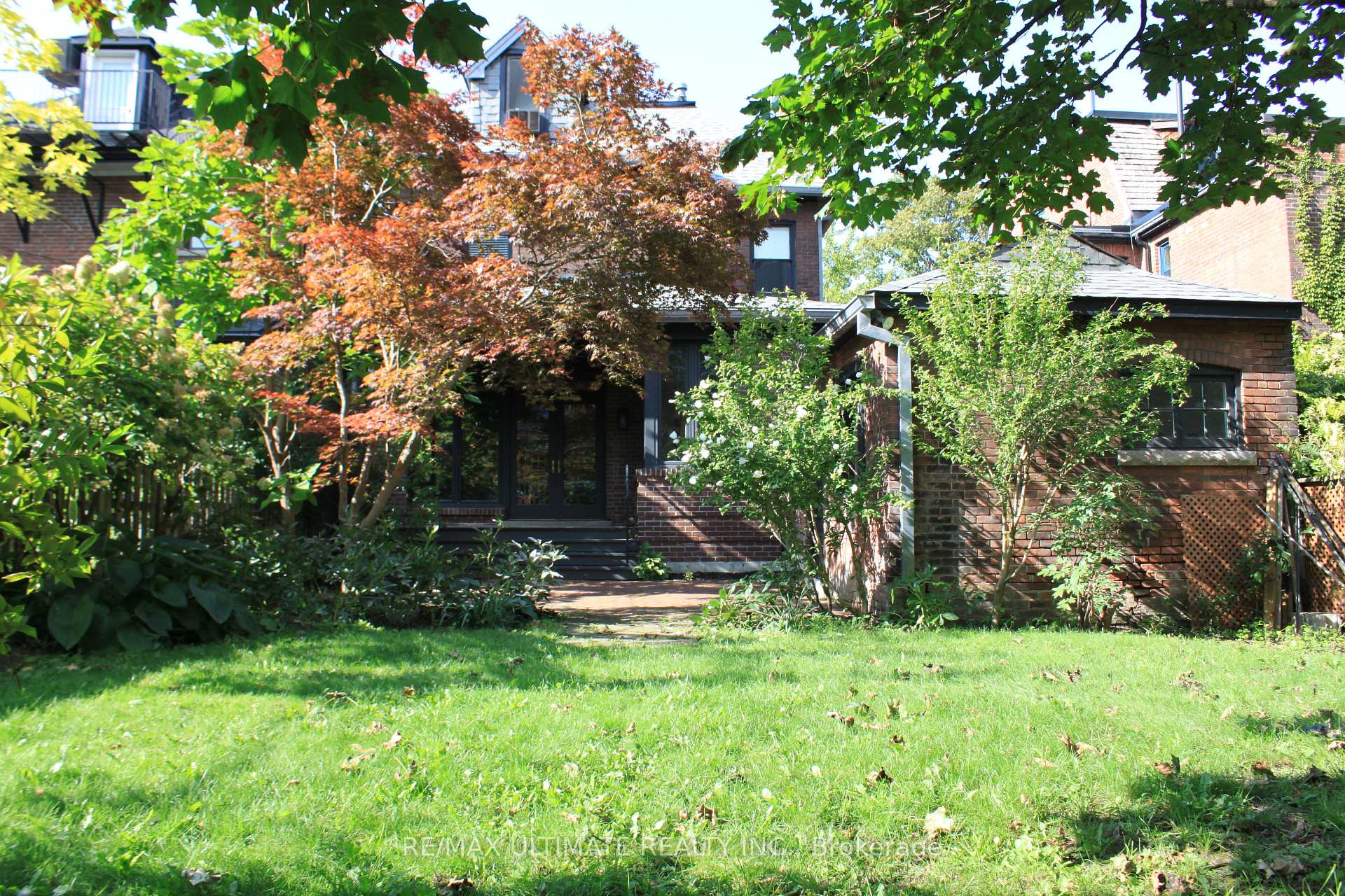 Photo 32 of 25 Chicora Avenue, Toronto, The Annex — HOMEH