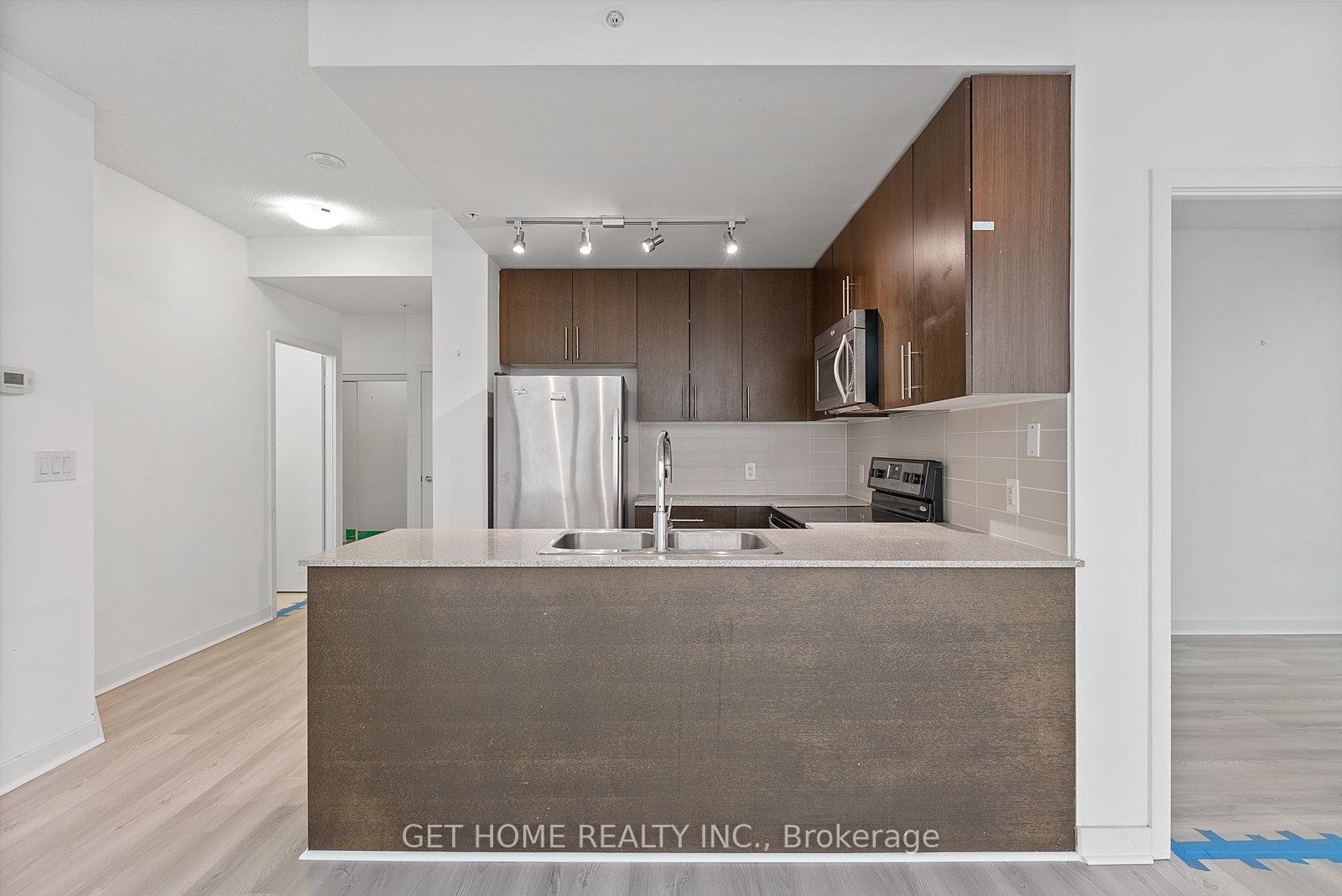 Photo 8 of Unit 2005, 3985 Grand Park Drive, Mississauga, City Centre — HOMEH