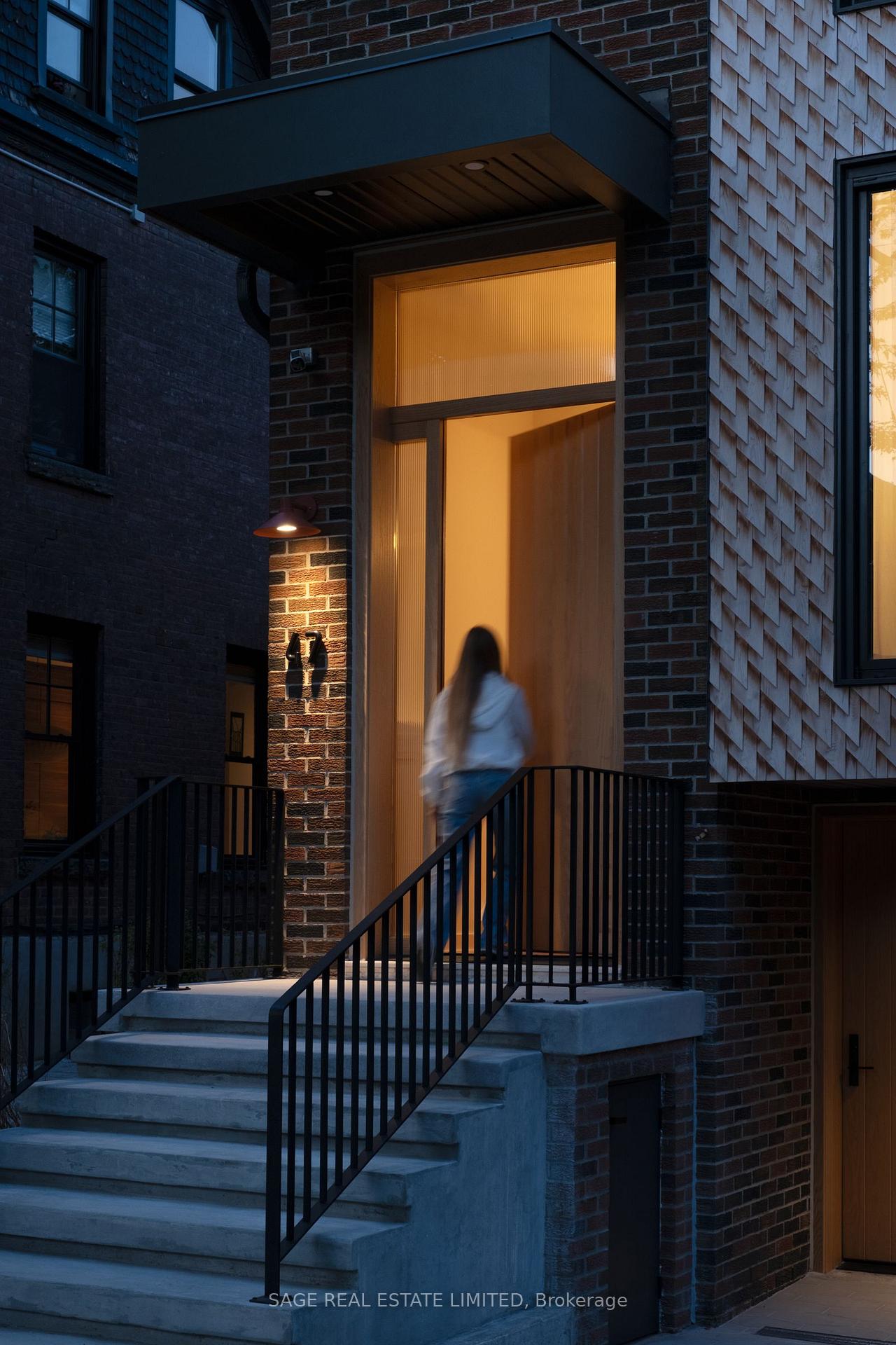 Photo 2 of 47 Delaware Avenue, Toronto, Palmerston-Little Italy — HOMEH