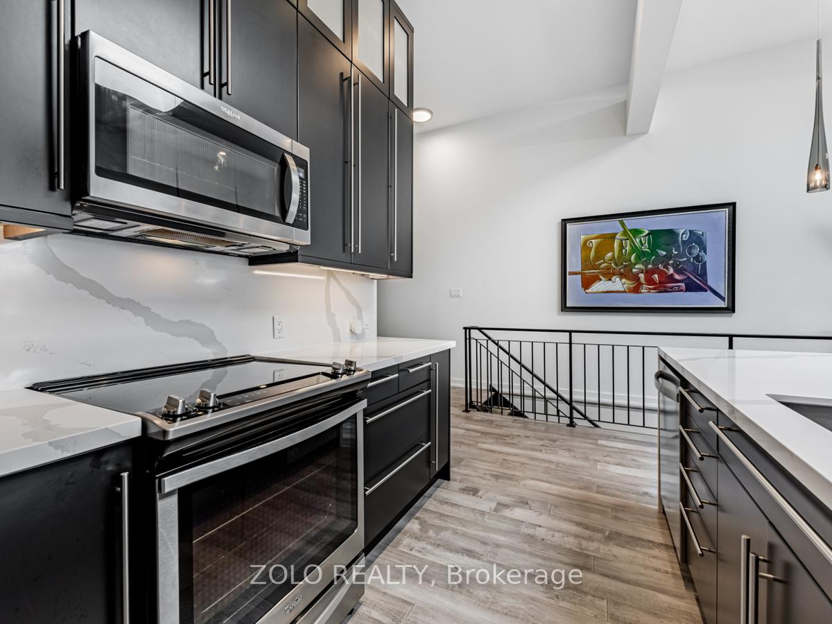 Photo 6 of Unit 304, 1842 Queen Street E, Toronto, The Beaches — HOMEH