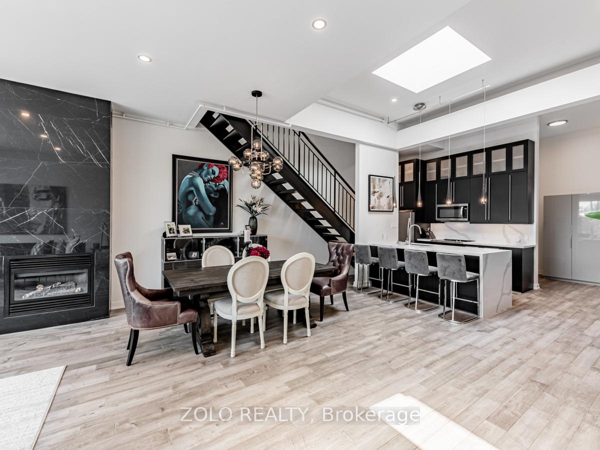Photo 9 of Unit 304, 1842 Queen Street E, Toronto, The Beaches — HOMEH