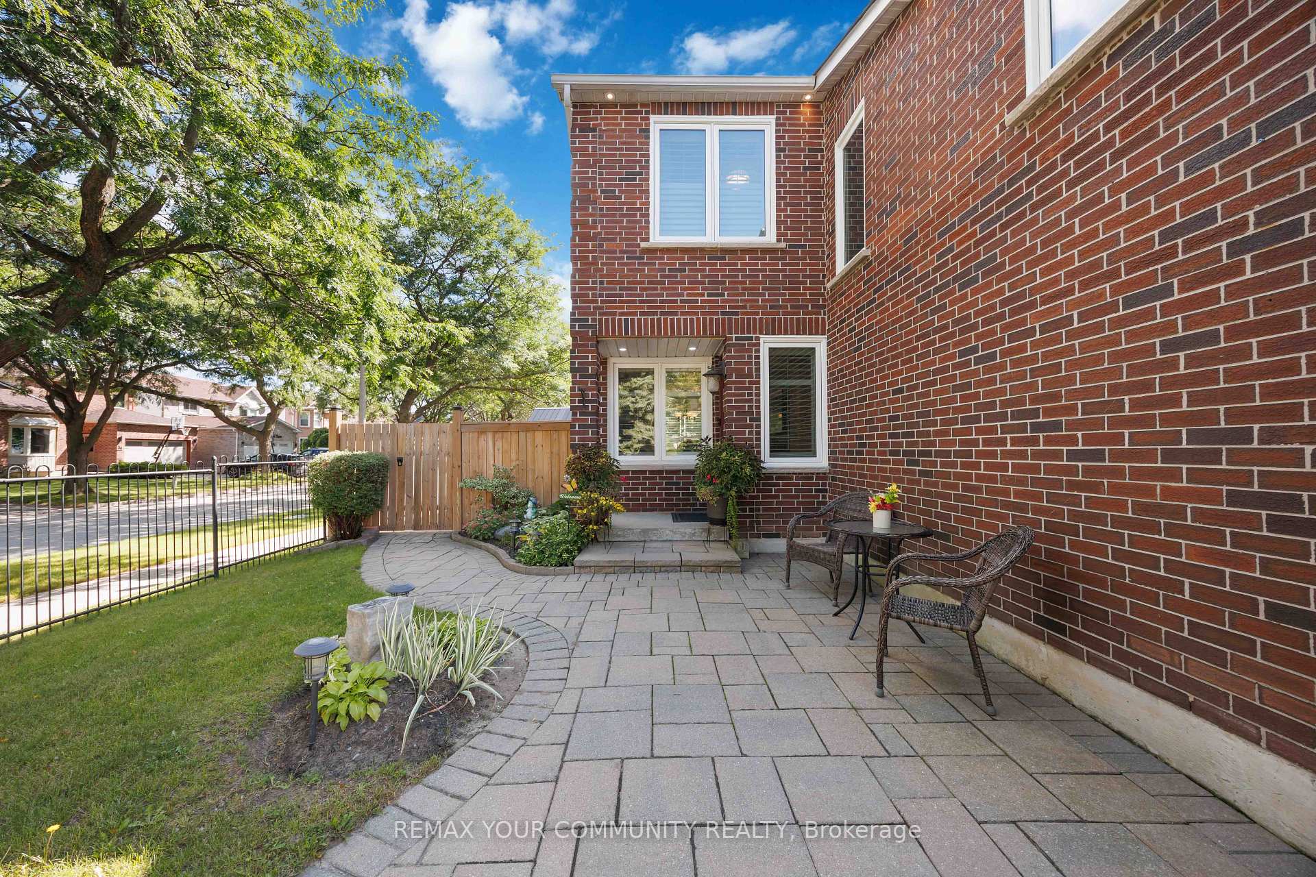 Photo 3 of 153 Reed Drive, Ajax, Central — HOMEH