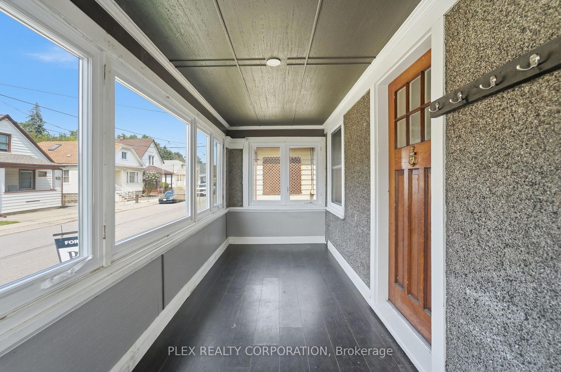 Photo 5 of 102 Beech Street, St. Catharines, Downtown — HOMEH