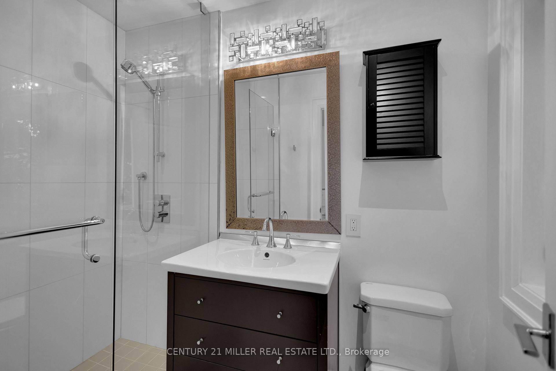 Photo 23 of 21 Neiltree Court, Etobicoke, Markland Wood — HOMEH