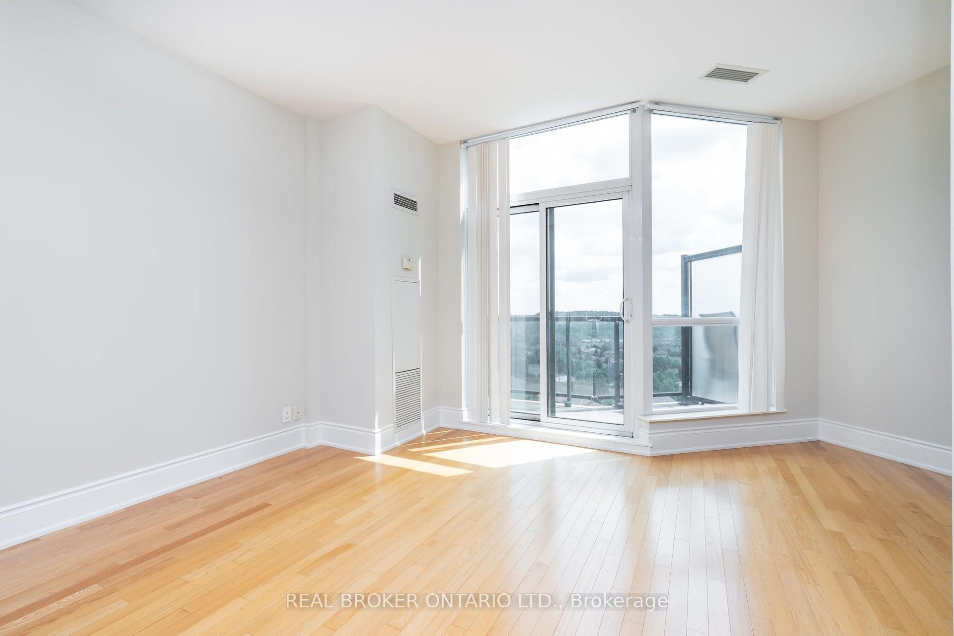 Photo 6 of Unit PH208, 18 Harding Boulevard, Richmond Hill, Harding — HOMEH