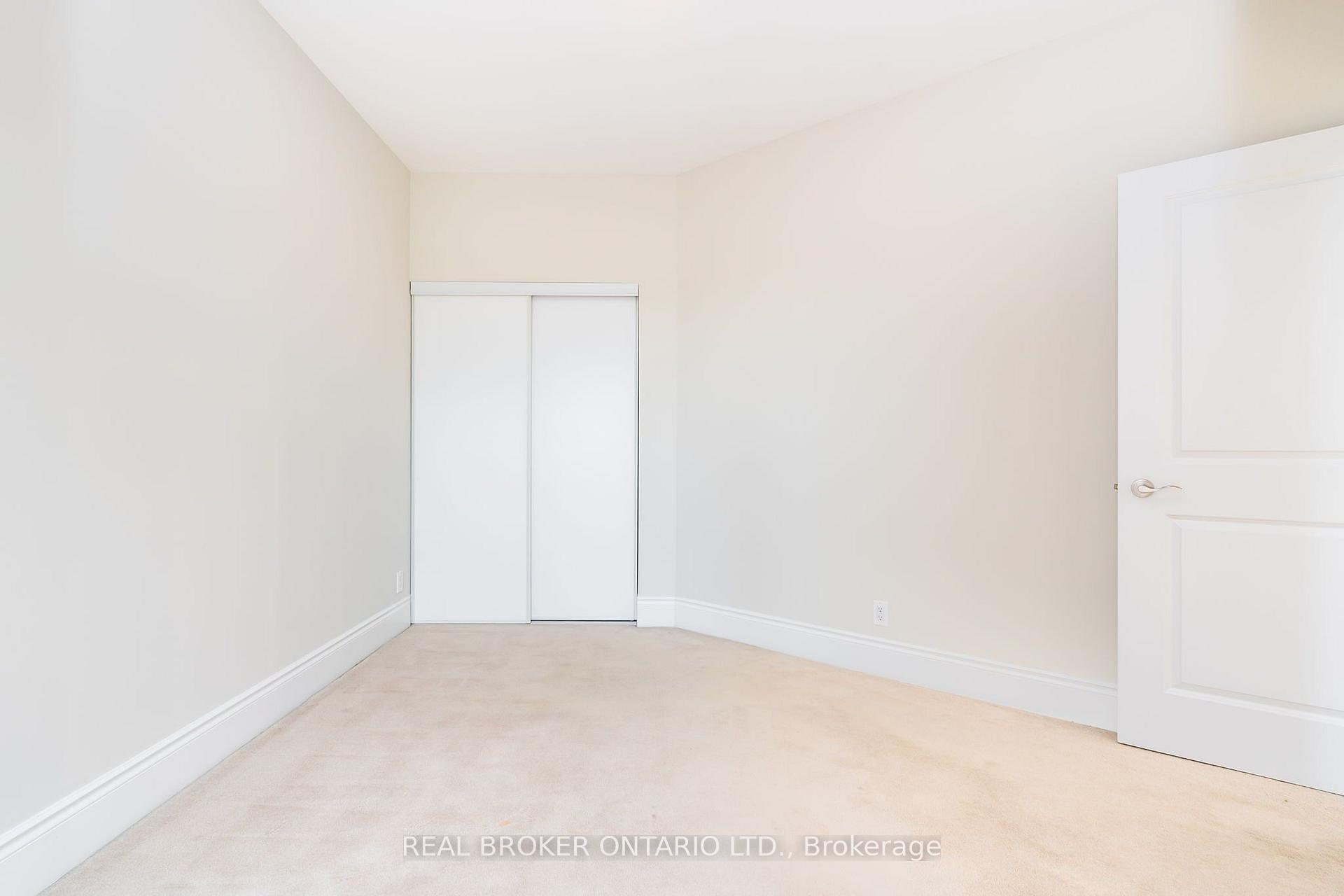 Photo 11 of Unit PH208, 18 Harding Boulevard, Richmond Hill, Harding — HOMEH