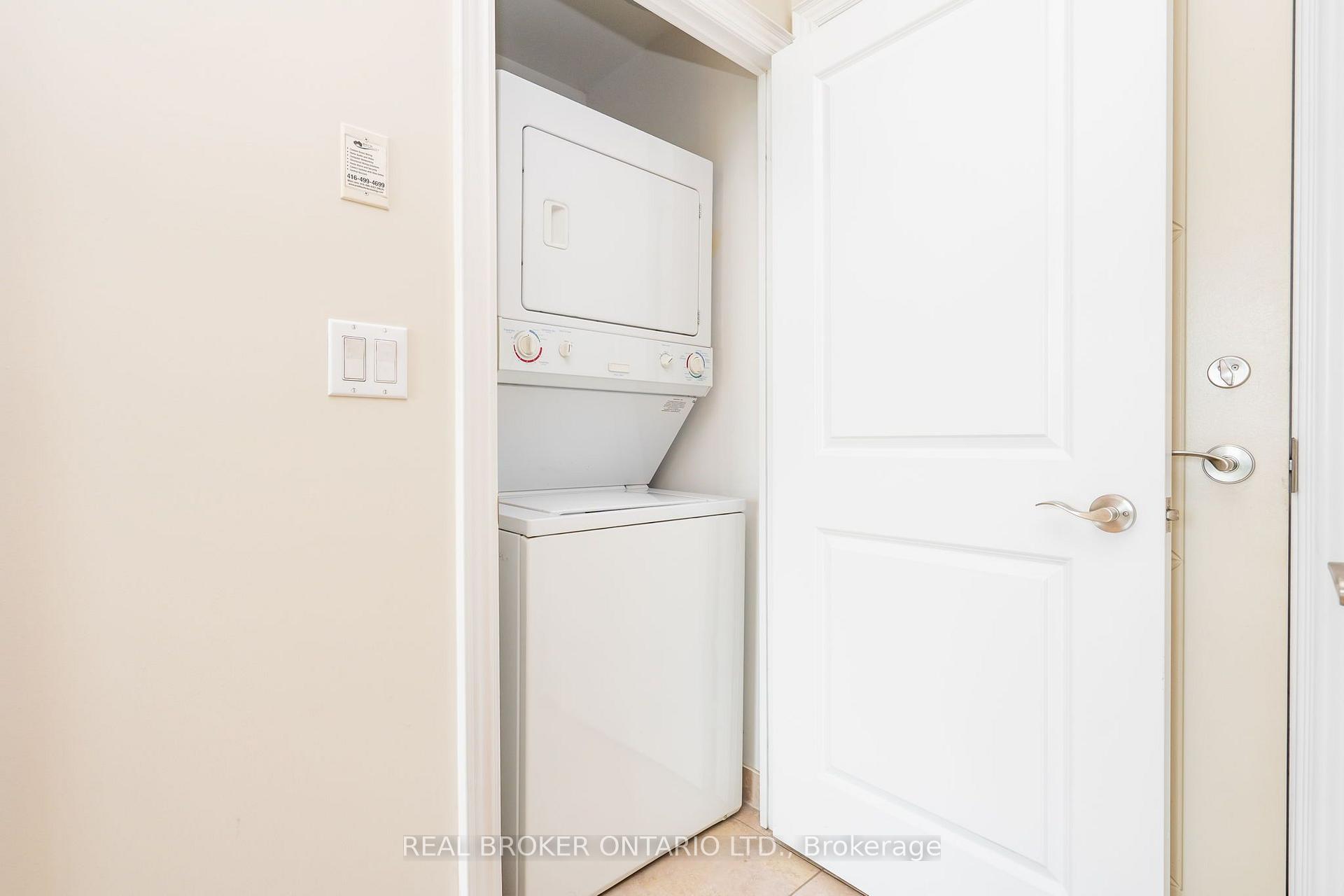 Photo 13 of Unit PH208, 18 Harding Boulevard, Richmond Hill, Harding — HOMEH