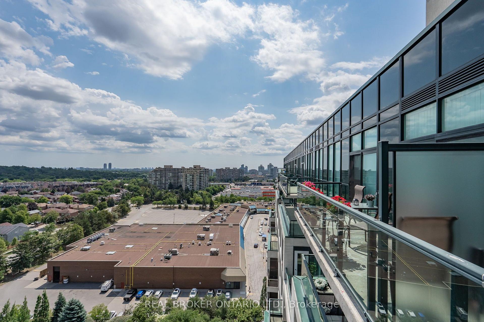 Photo 15 of Unit PH208, 18 Harding Boulevard, Richmond Hill, Harding — HOMEH