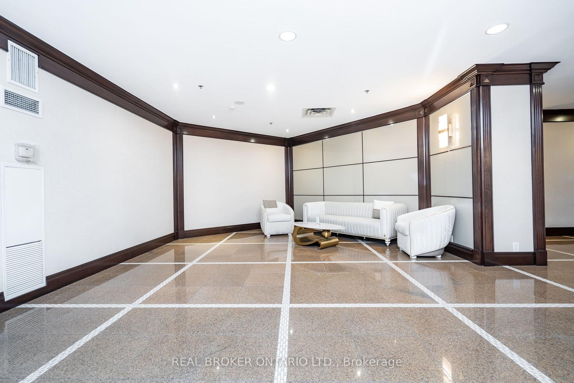 Photo 16 of Unit PH208, 18 Harding Boulevard, Richmond Hill, Harding — HOMEH