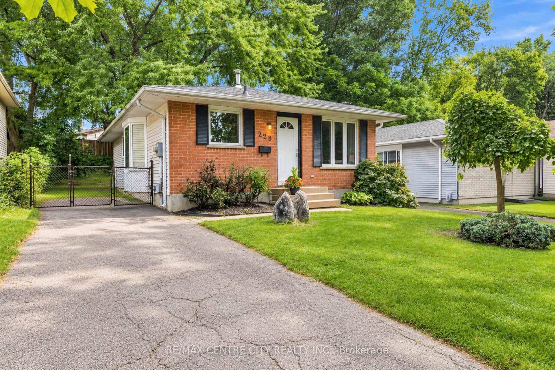 Front of 228 Pochard Lane