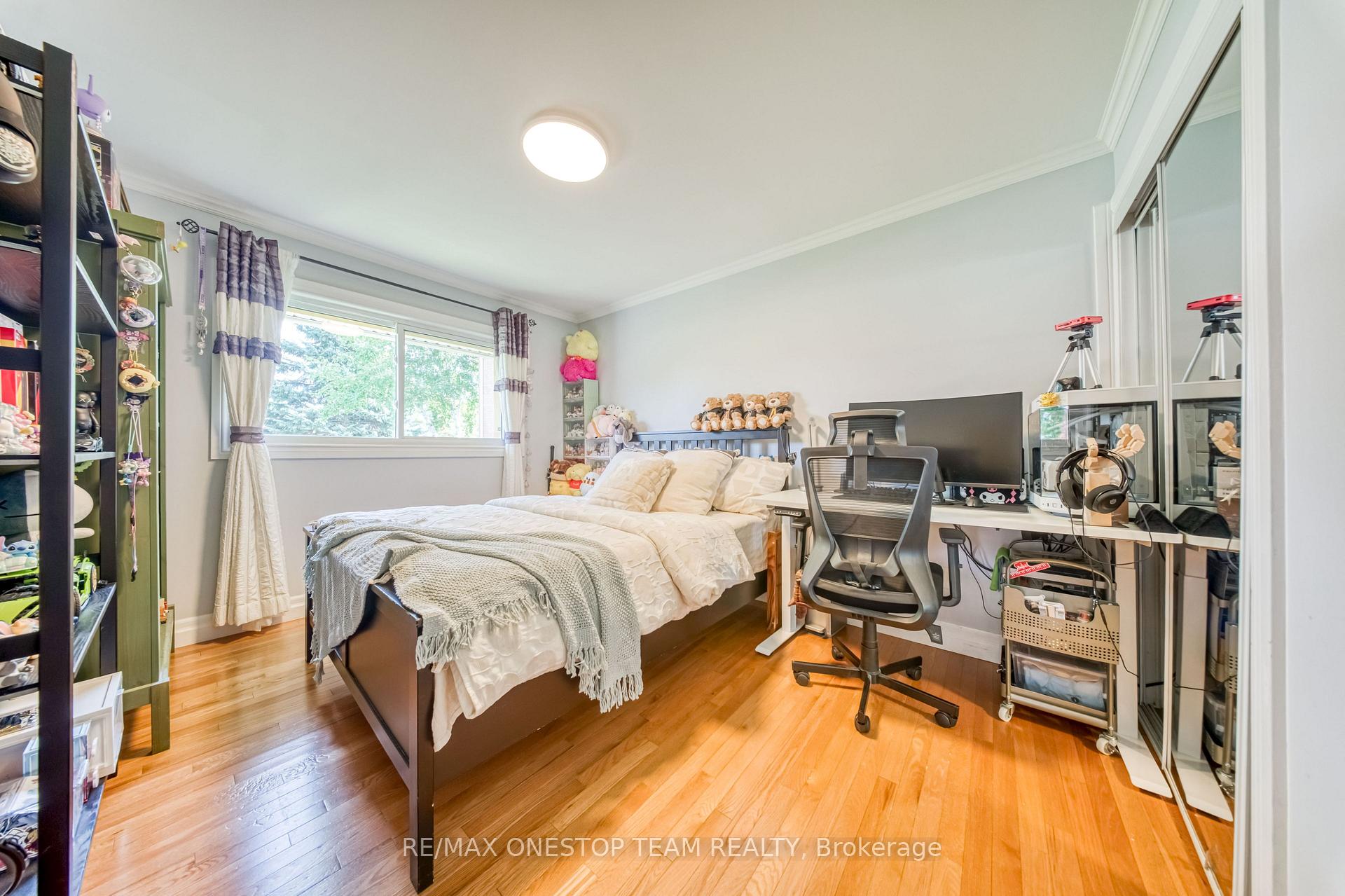 Photo 18 of 1398 Clearview Drive, Oakville, Clearview — HOMEH