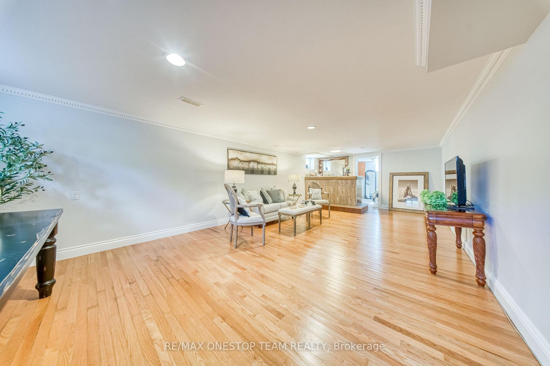 Photo 23 of 1398 Clearview Drive, Oakville, Clearview — HOMEH