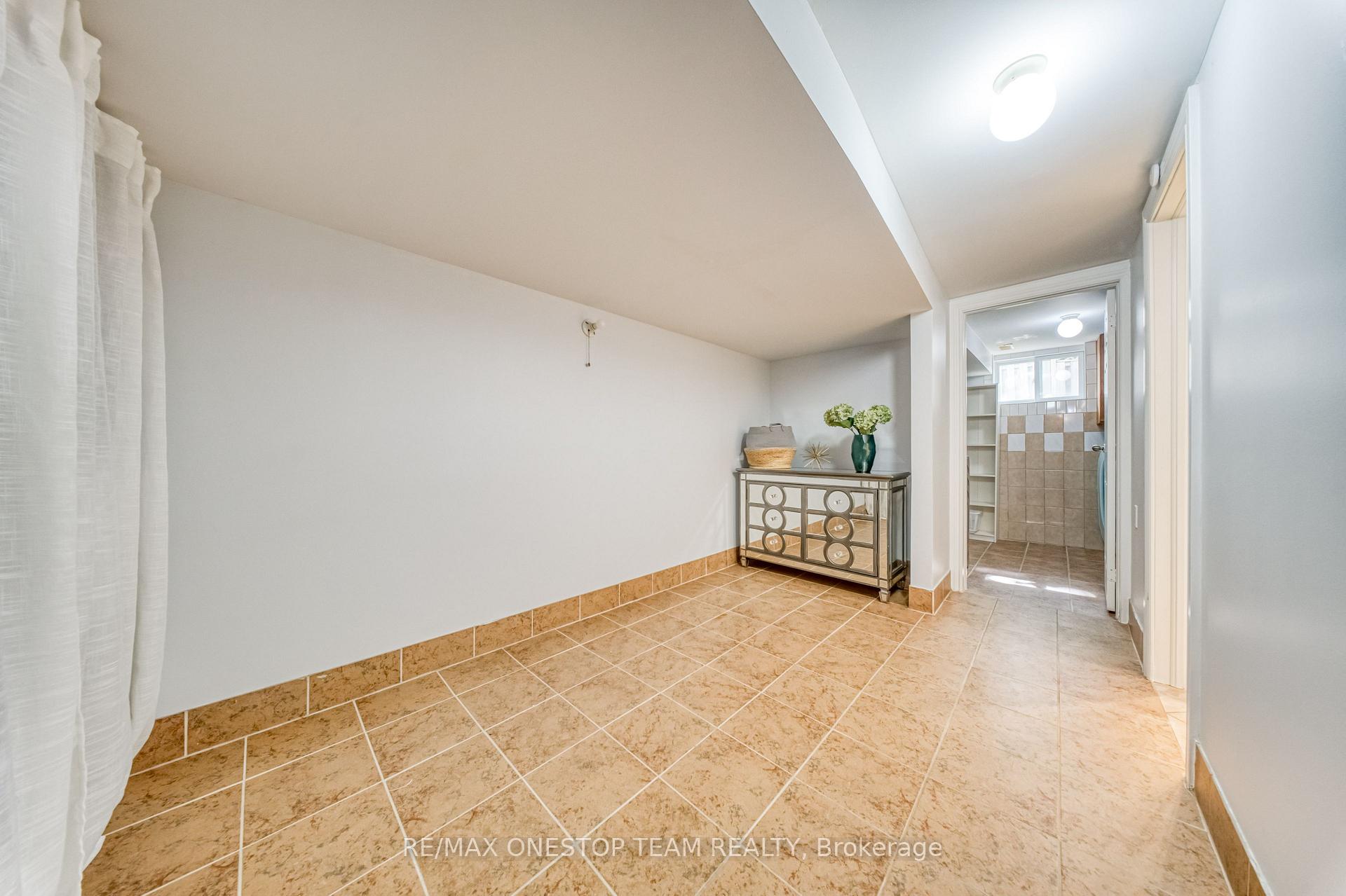 Photo 28 of 1398 Clearview Drive, Oakville, Clearview — HOMEH