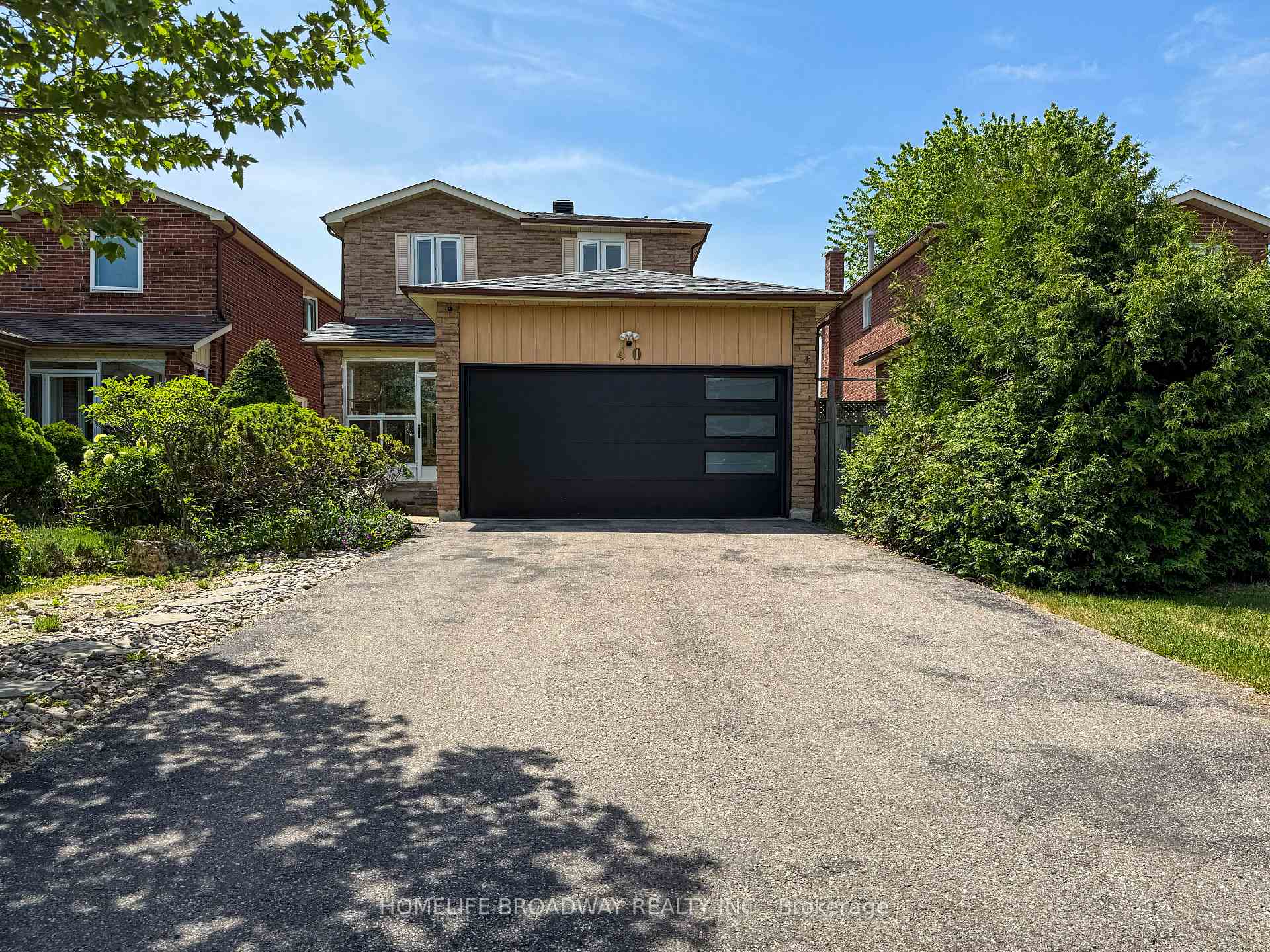 Photo 2 of 40 Bendamere Crescent, Markham, Raymerville — HOMEH