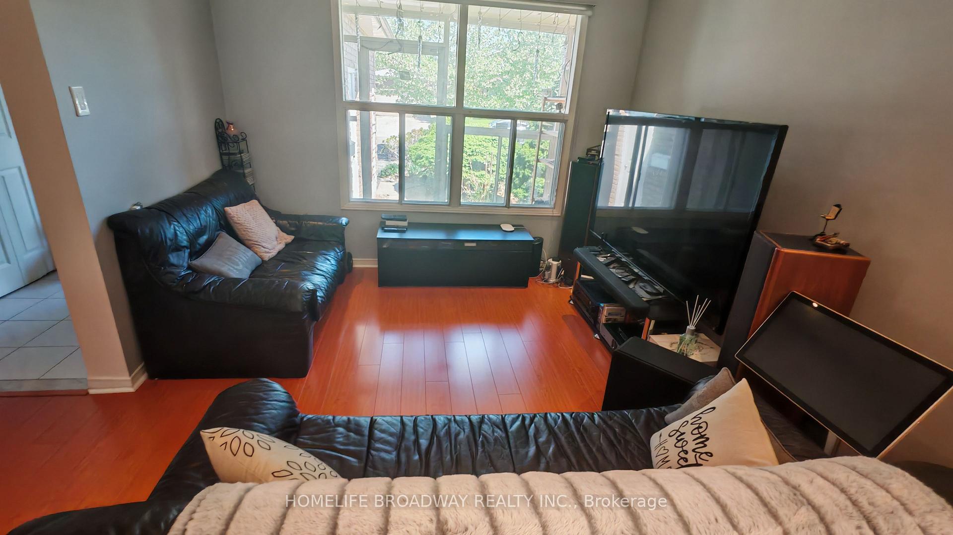 Photo 11 of 40 Bendamere Crescent, Markham, Raymerville — HOMEH