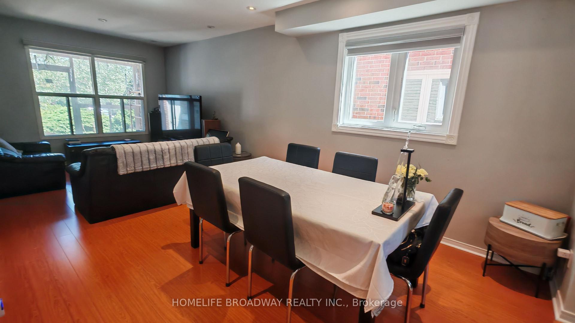 Photo 17 of 40 Bendamere Crescent, Markham, Raymerville — HOMEH