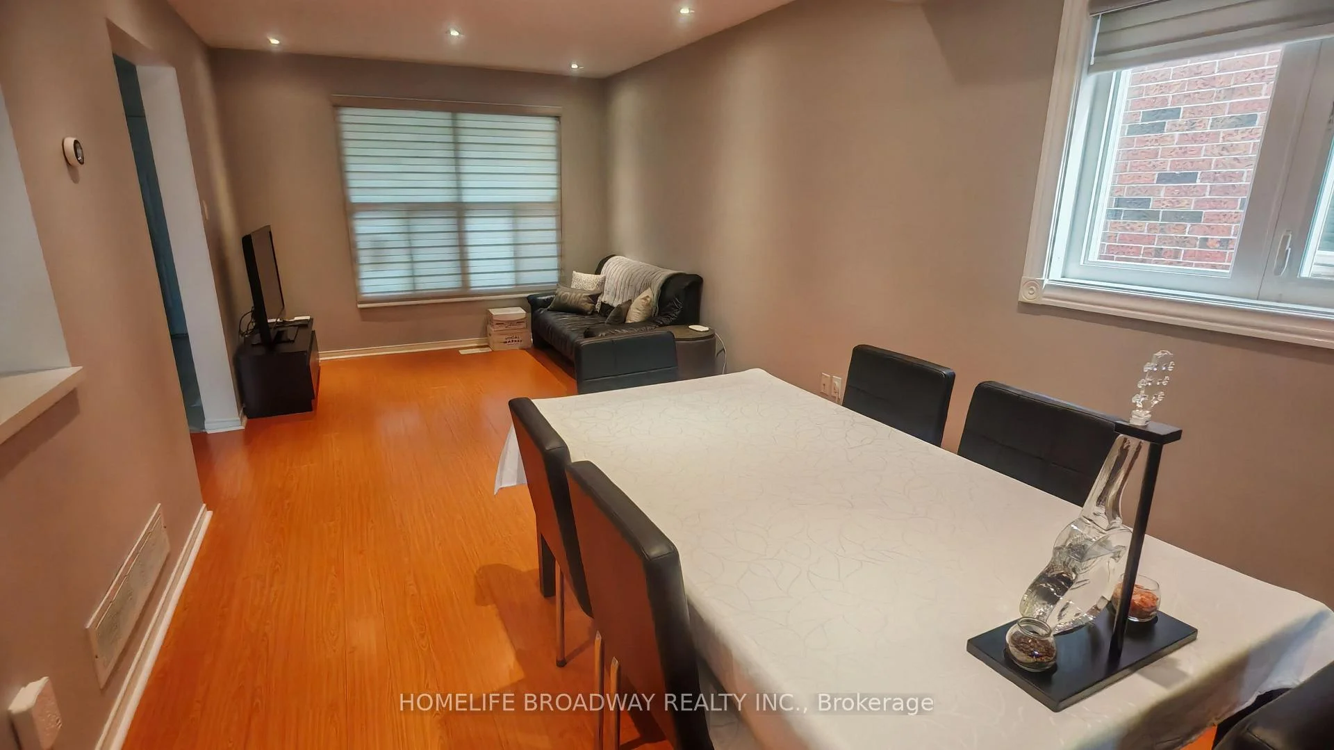 Photo 12 of 40 Bendamere Crescent, Markham, Raymerville — HOMEH