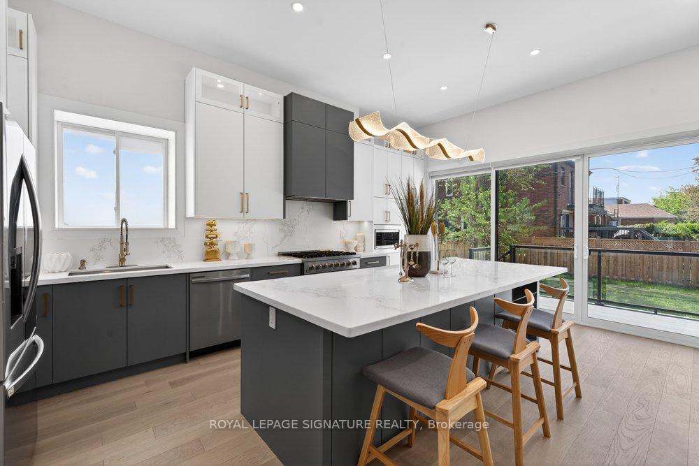 Photo 13 of 260 Dewhurst Boulevard N, Toronto, Danforth Village-East York — HOMEH