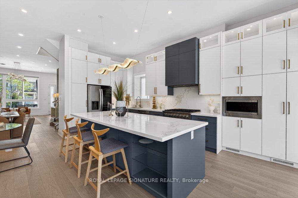 Photo 15 of 260 Dewhurst Boulevard N, Toronto, Danforth Village-East York — HOMEH