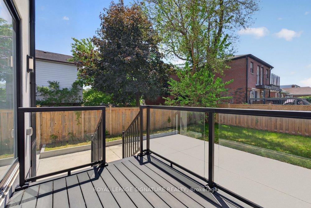 Photo 19 of 260 Dewhurst Boulevard N, Toronto, Danforth Village-East York — HOMEH