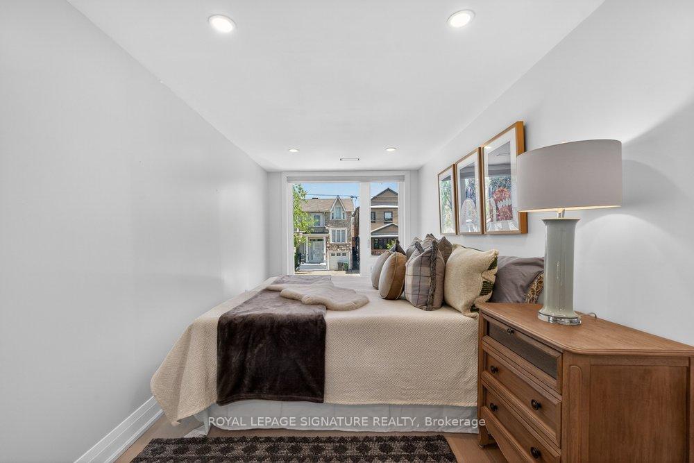 Photo 36 of 260 Dewhurst Boulevard N, Toronto, Danforth Village-East York — HOMEH