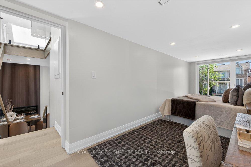 Photo 37 of 260 Dewhurst Boulevard N, Toronto, Danforth Village-East York — HOMEH