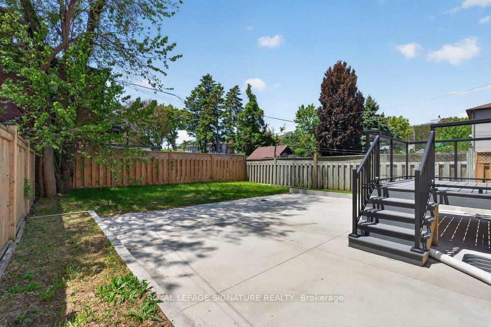 Photo 46 of 260 Dewhurst Boulevard N, Toronto, Danforth Village-East York — HOMEH