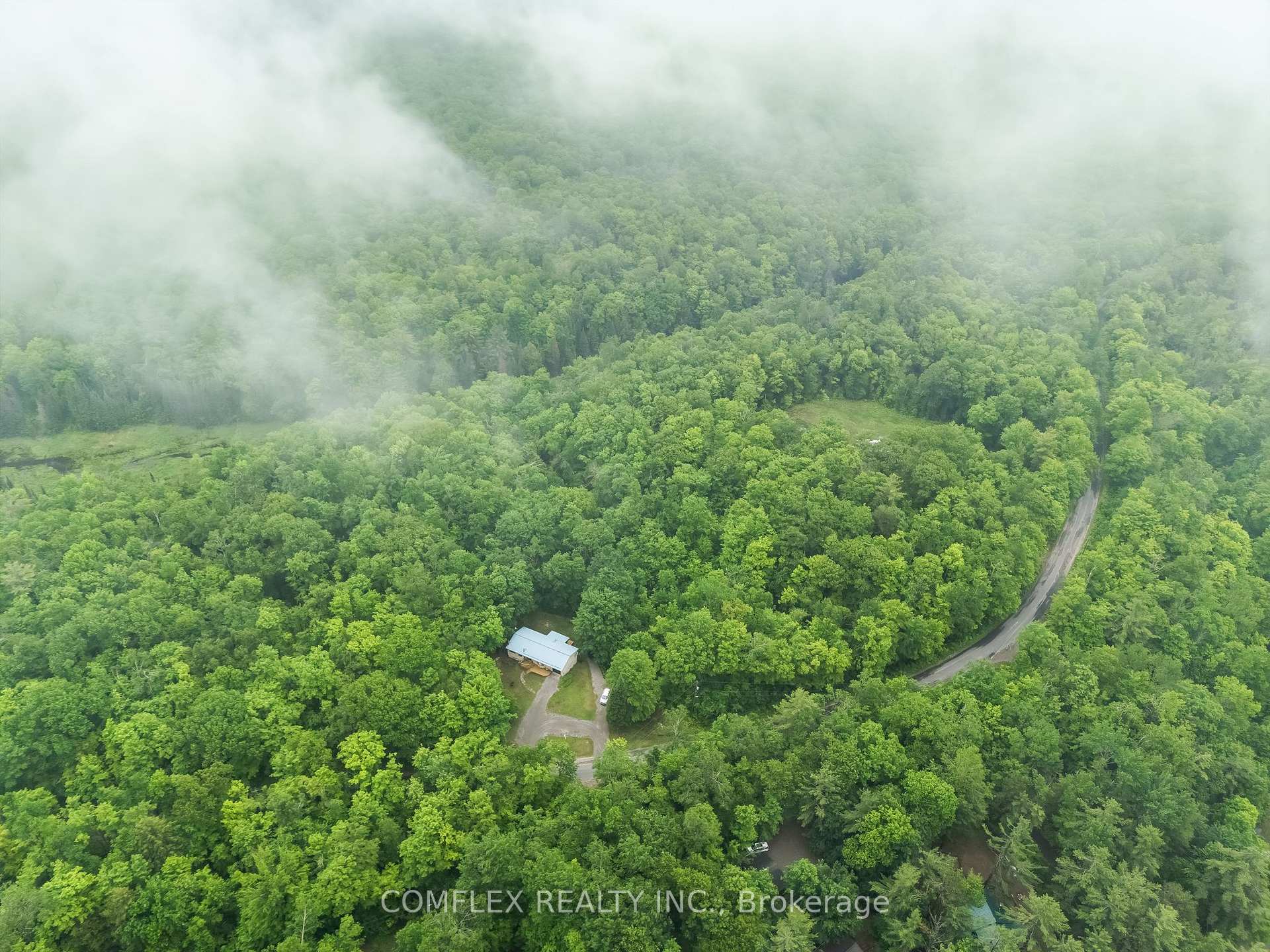 Photo 6 of 1354 Clear Lake Road, Minden Hills, Lutterworth — HOMEH